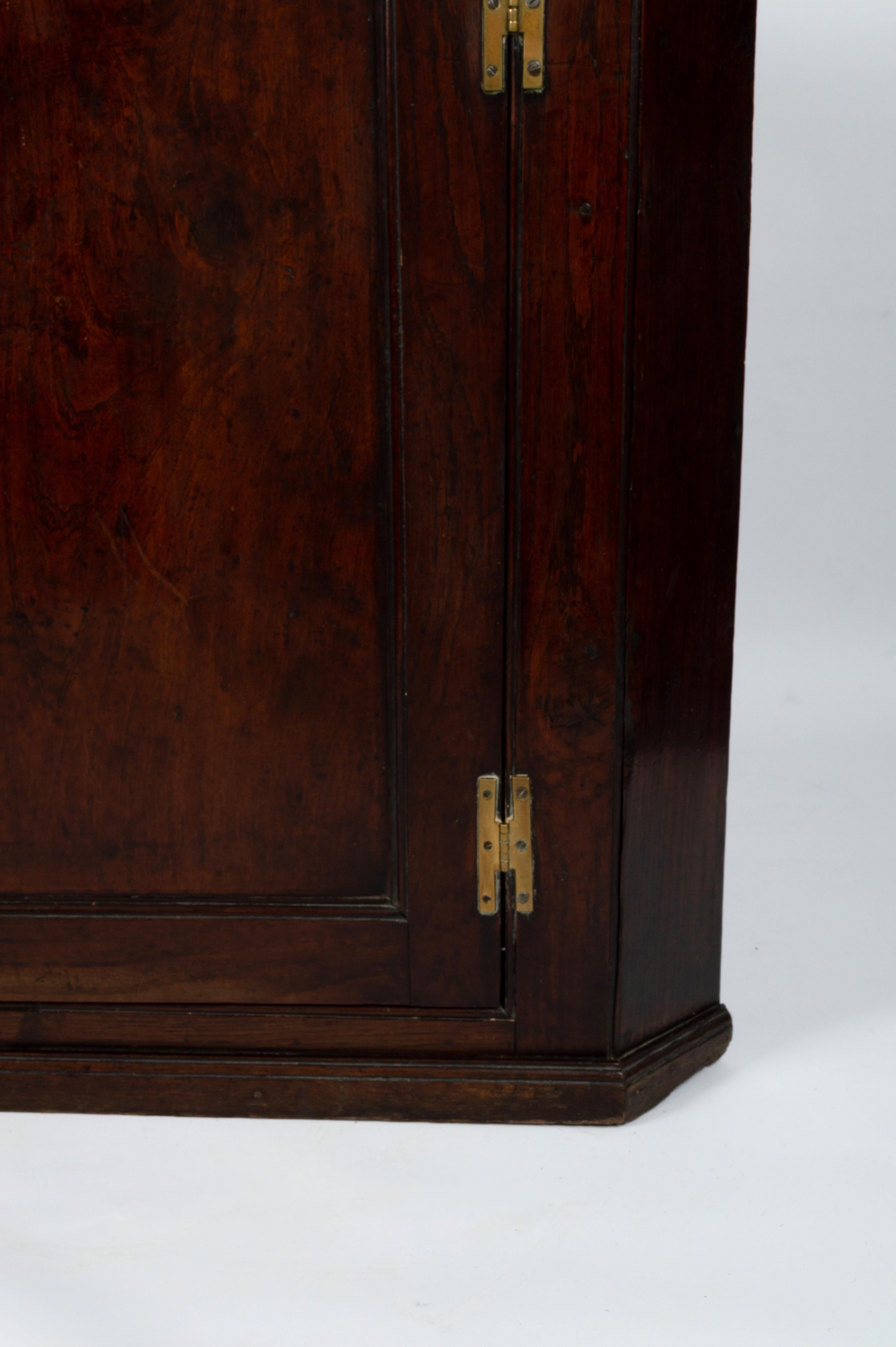 George II Antique English 18th Century Georgian Oak Corner Cupboard Cabinet, circa 1750 For Sale