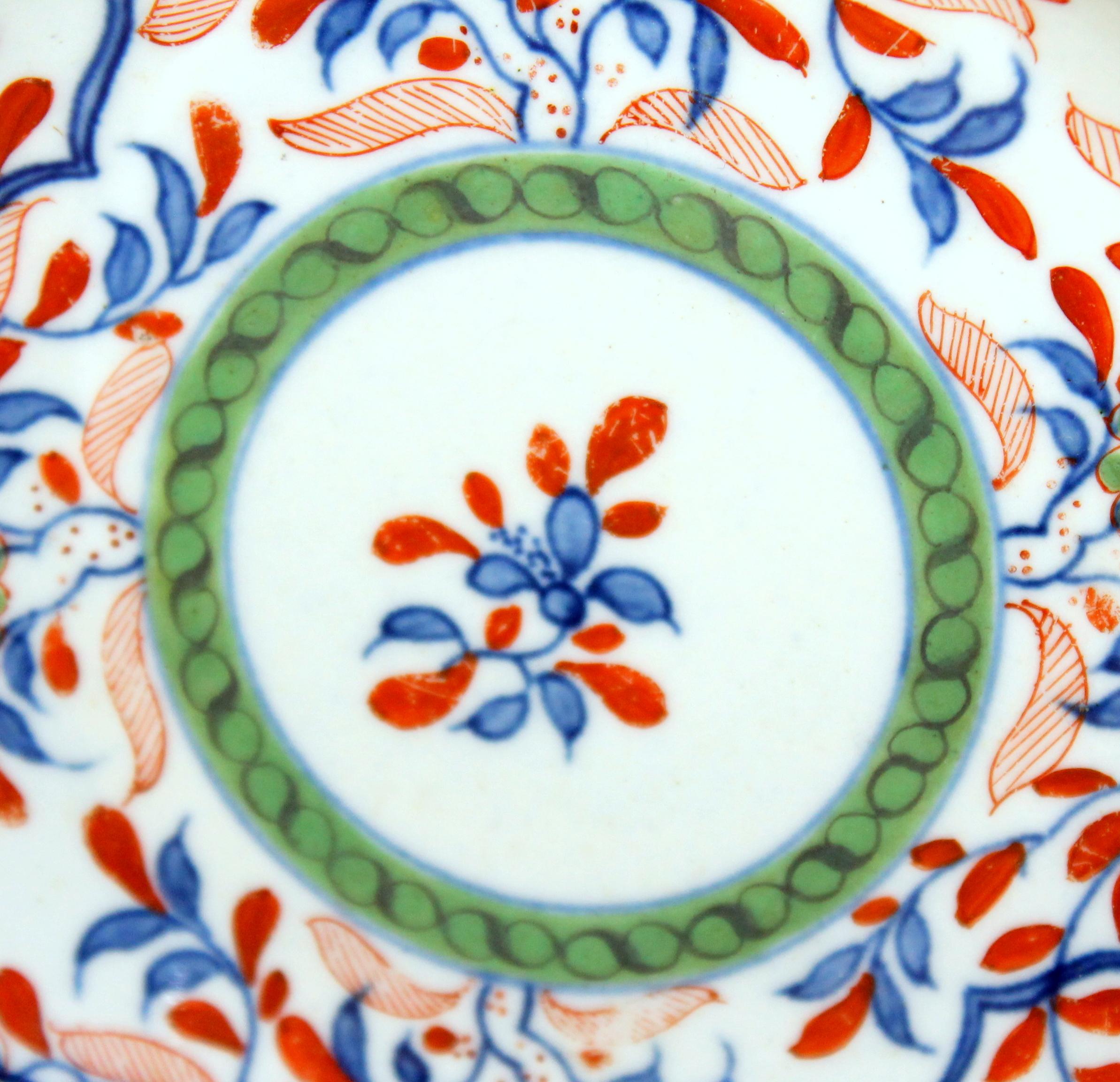 Porcelaine Antique plat à soucoupe anglais en porcelaine de Worcester du 18ème siècle, première époque, rare en vente