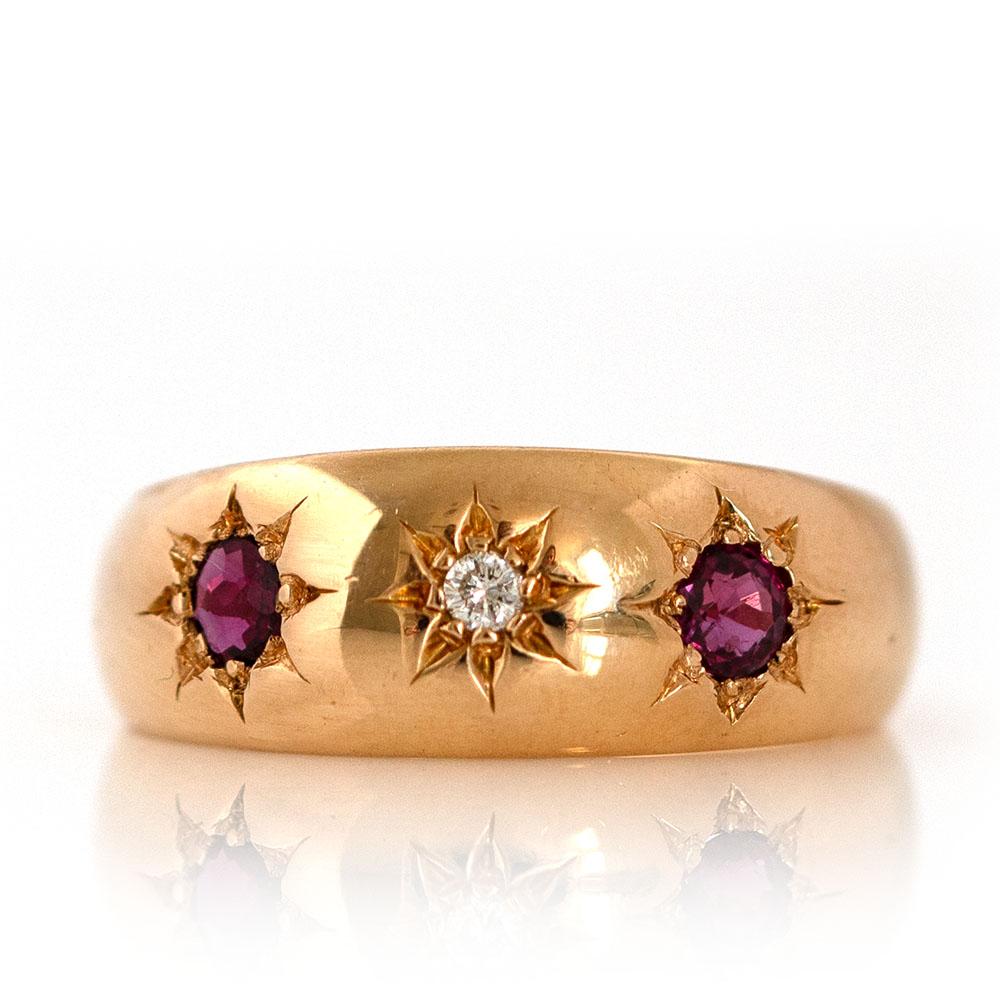 Edwardian Antique English 1904 18ct Garnet Diamond Gold Gypsy Star Ring