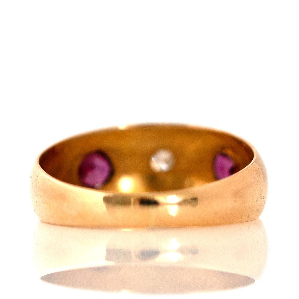 Women's Antique English 1904 18ct Garnet Diamond Gold Gypsy Star Ring