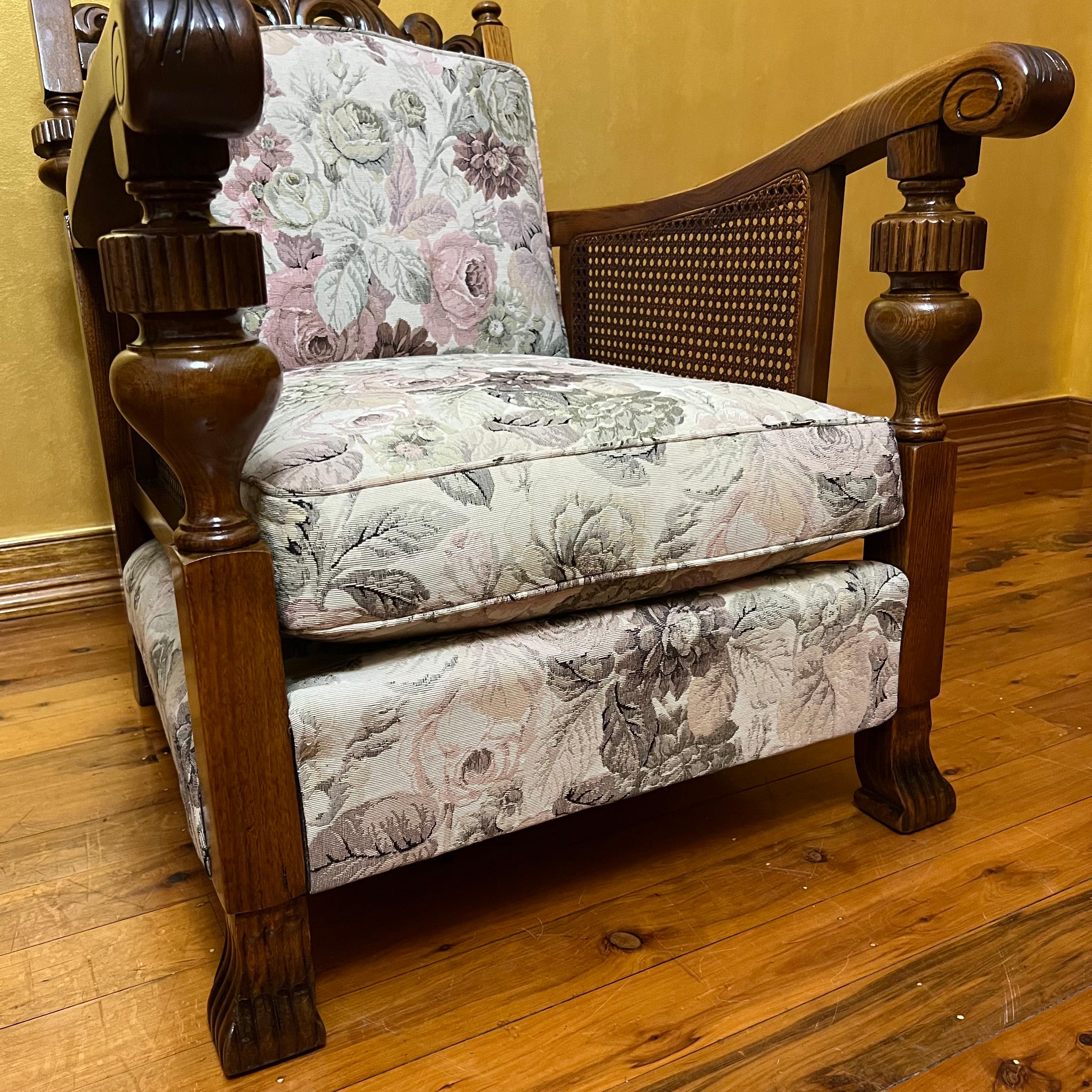 Antique English 1920s Cane Bergere Three Piece Lounge Suite For Sale 4