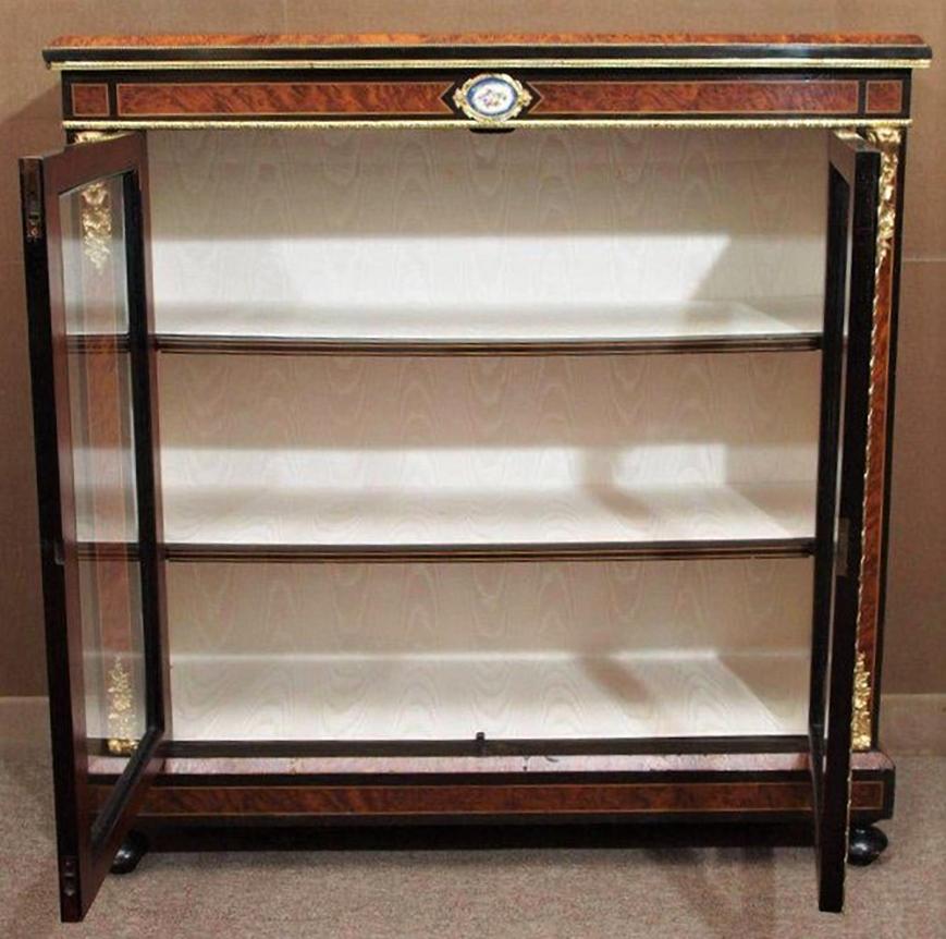 Antique English 19th Century Briarwood and Ebonized Wood Cabinet In Good Condition For Sale In New Orleans, LA