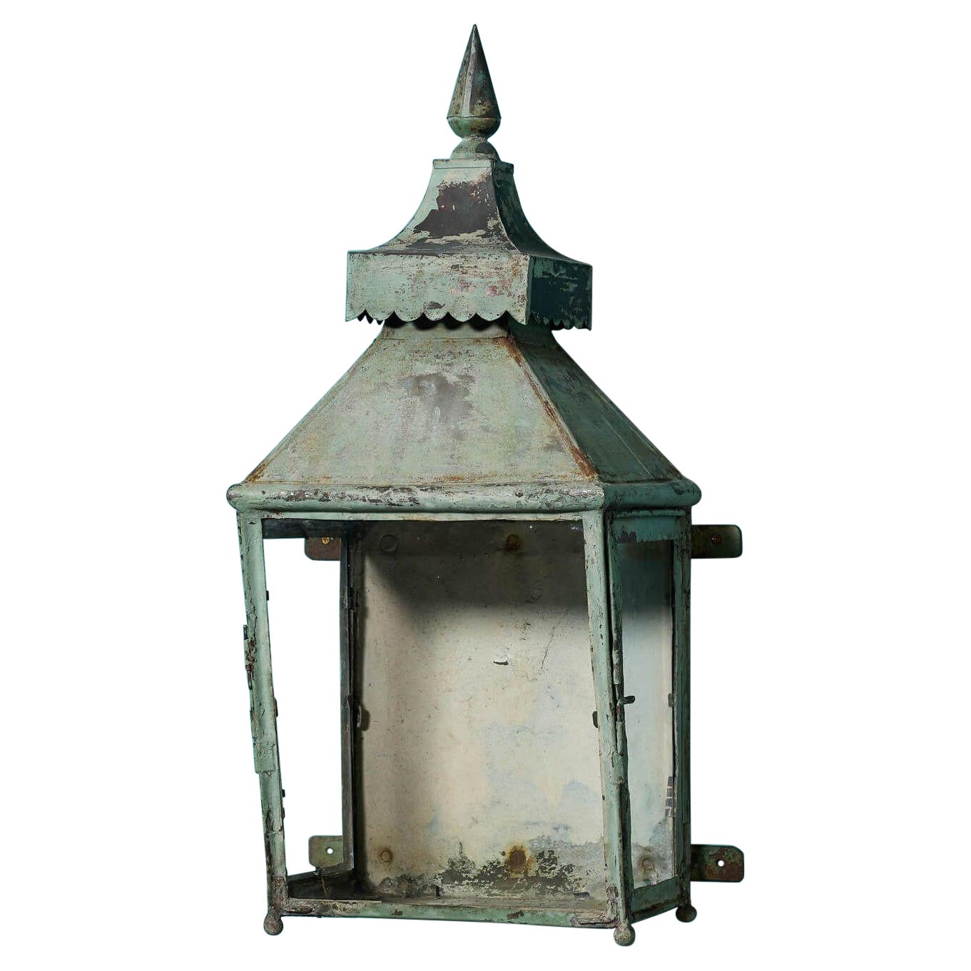 How does a gas lamp work?