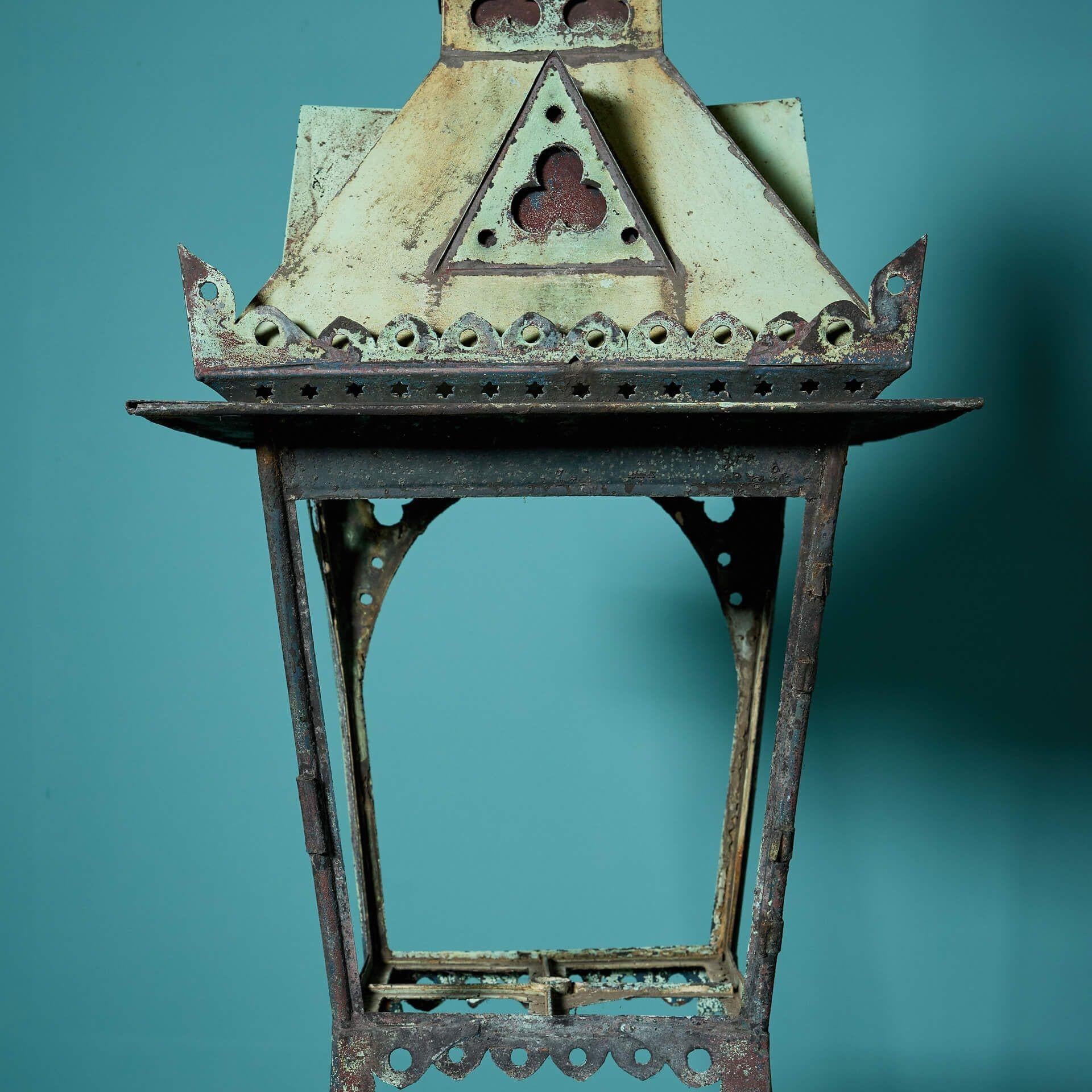 Antique English 19th Century Copper Wall Hanging Lantern For Sale 1