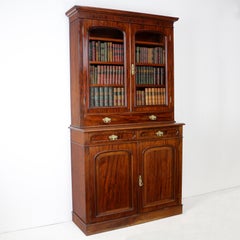 Ancienne armoire bibliothèque à deux portes en acajou du 19ème siècle et du début de l'époque victorienne