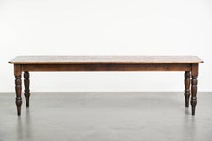 Antique English 19th-century farmhouse dining table made of pinewood