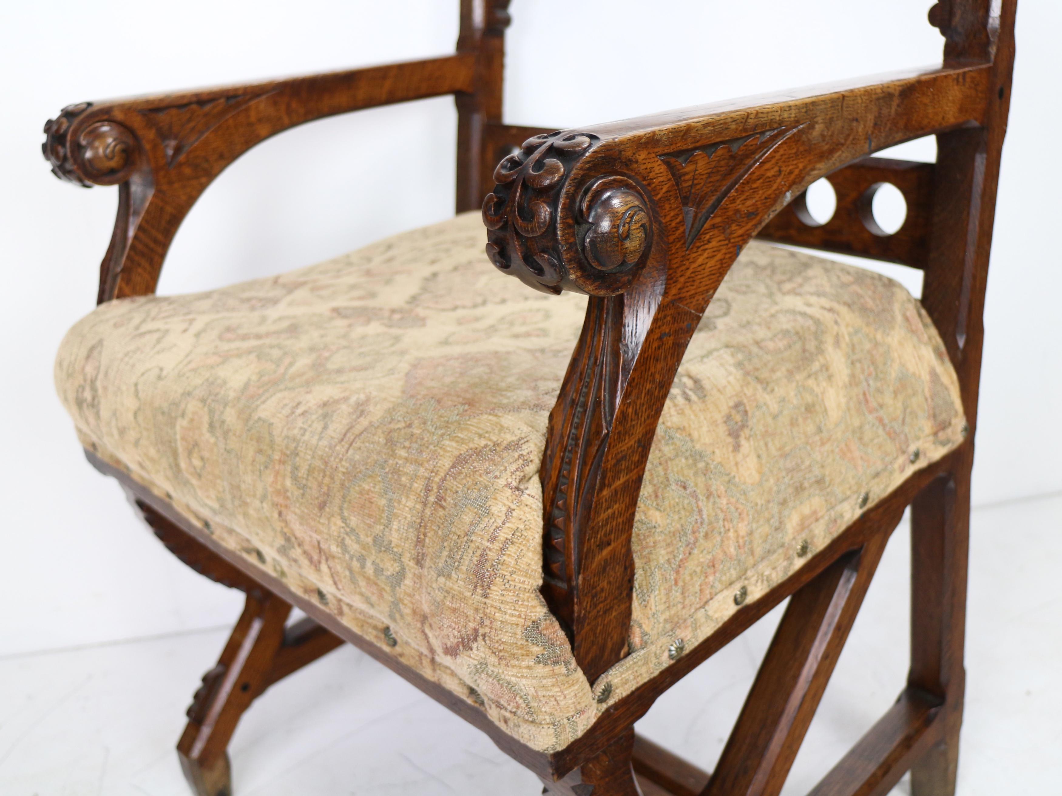 Antica poltrona inglese del XIX secolo in stile Gothic Revival estetico in Oak in vendita 3