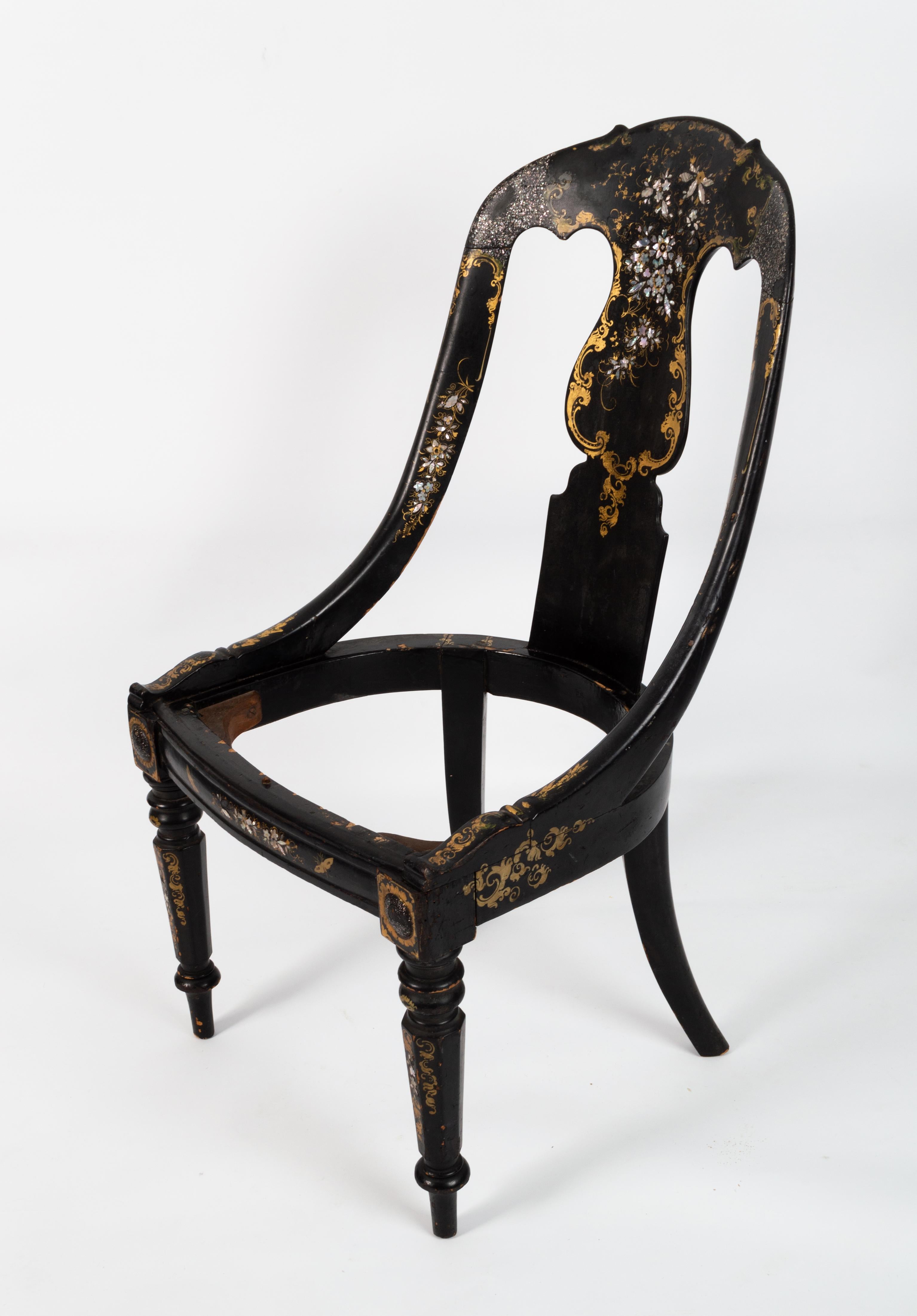 Antique English 19th Century Lacquered  Mother-of-Pearl Papier Machè Chair For Sale 1