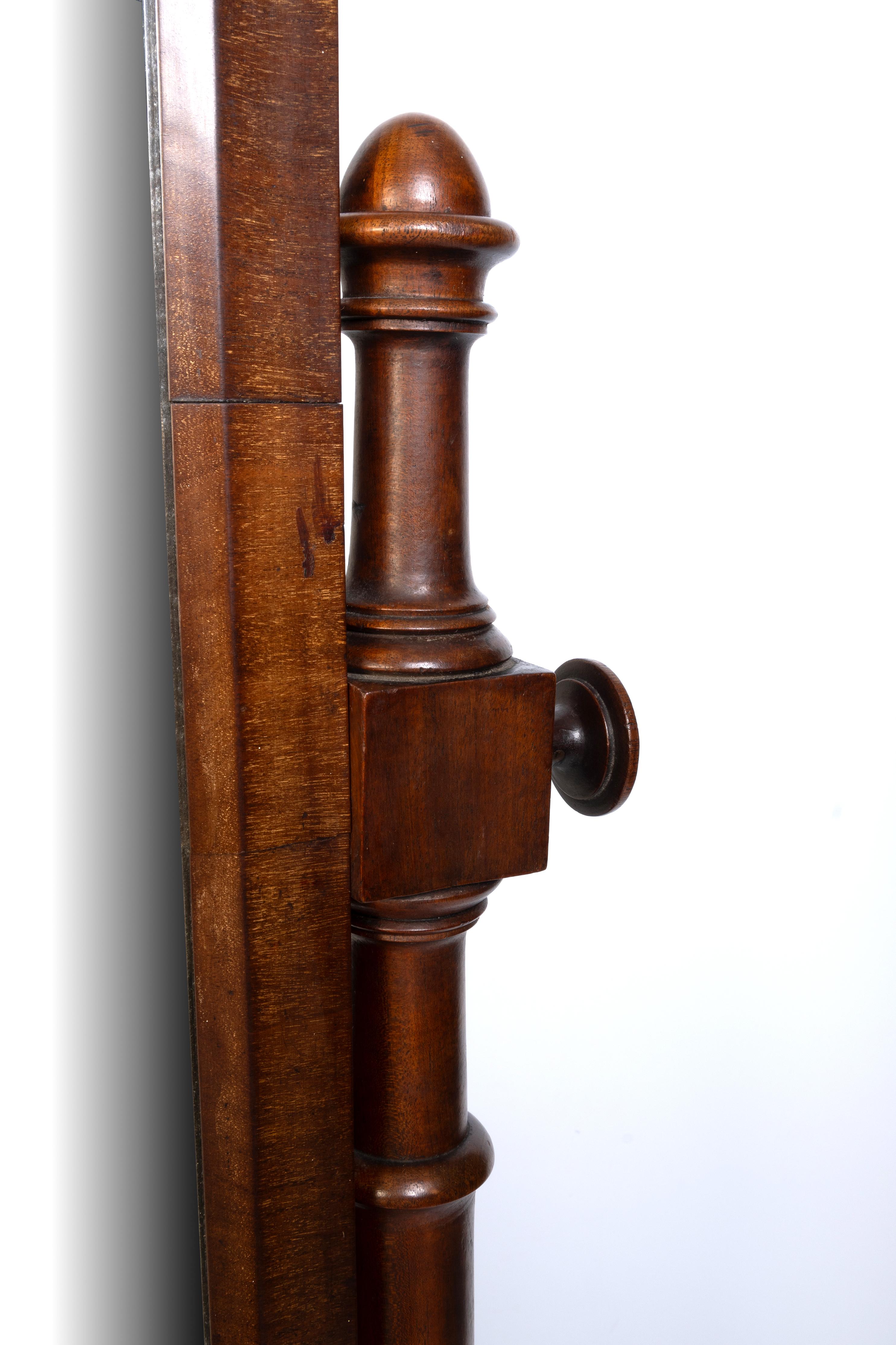 Inglese Antique Mirror inglese del 19° secolo in mogano a tutta lunghezza in vendita
