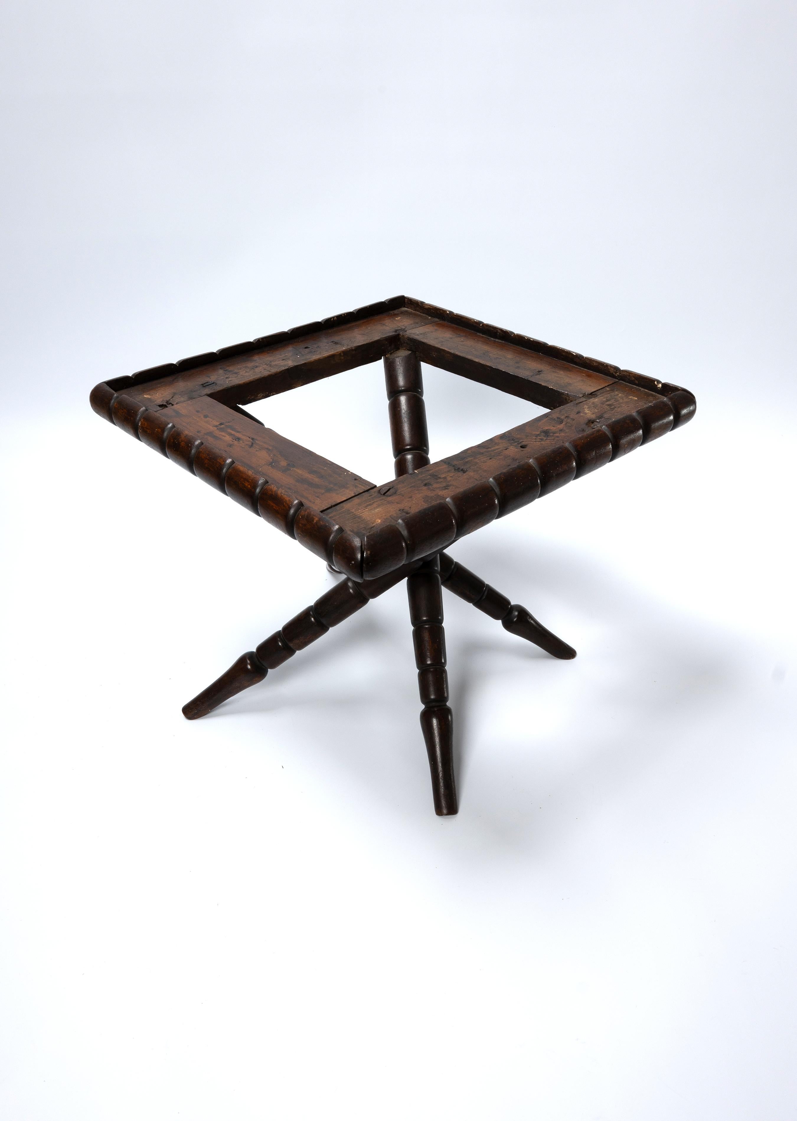 Antique tabouret Bobbin anglais du 19ème siècle à l'aiguille C.1880 en vente 2