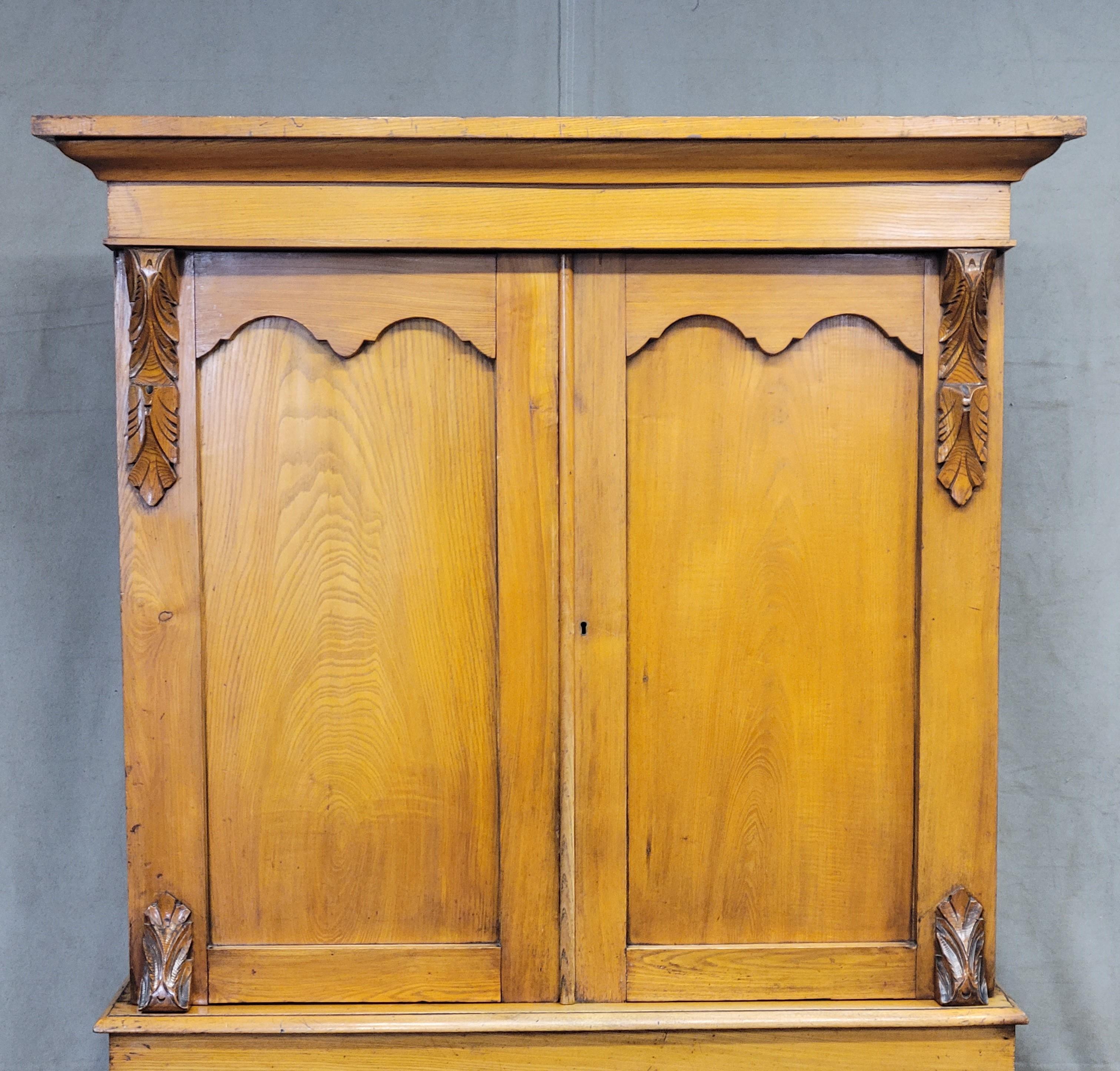 Victorian Antique English 19th Century Pine and Elm Linen Press For Sale