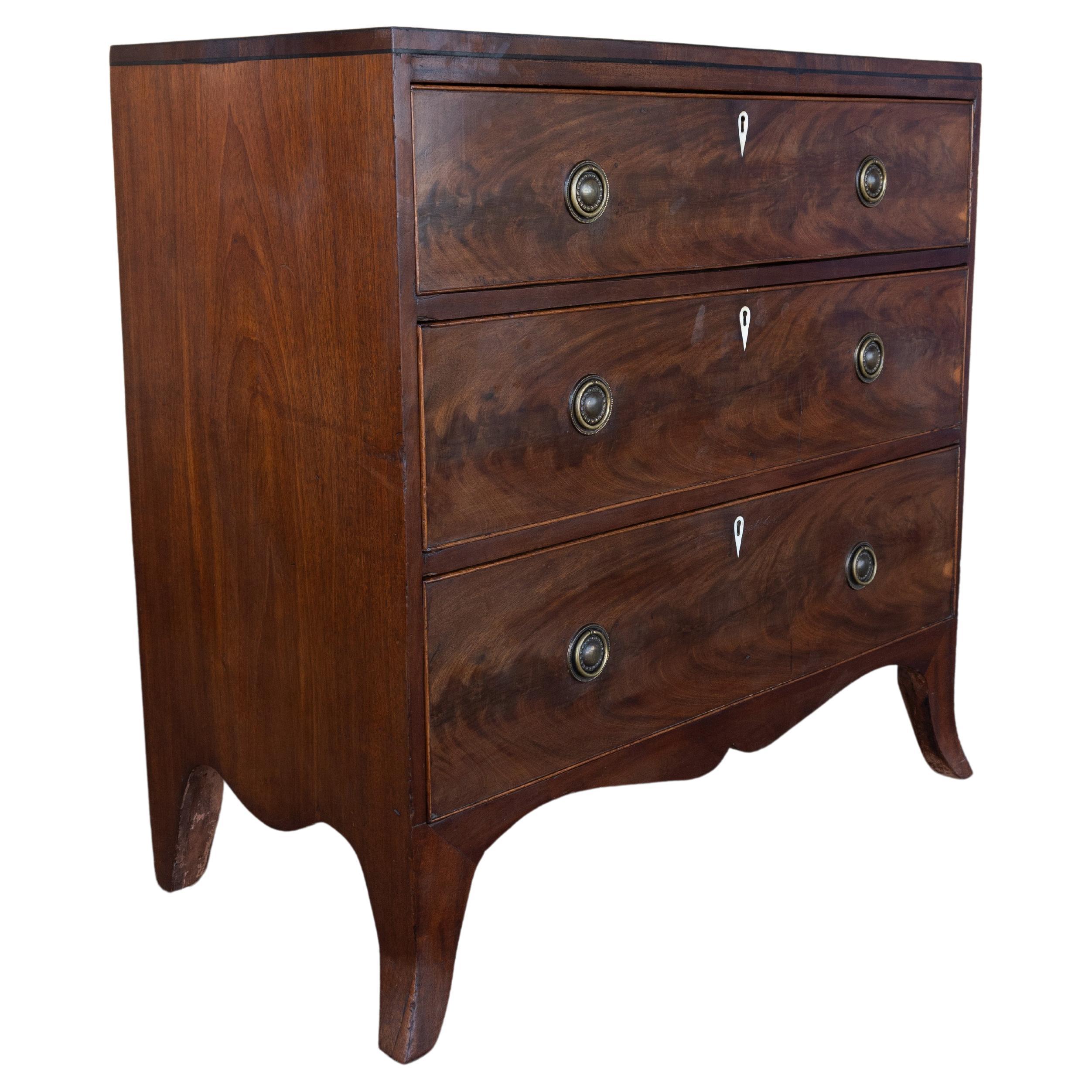 Antique English 19th Century Regency Diminutive Chest Of Drawers C.1810 For Sale 1