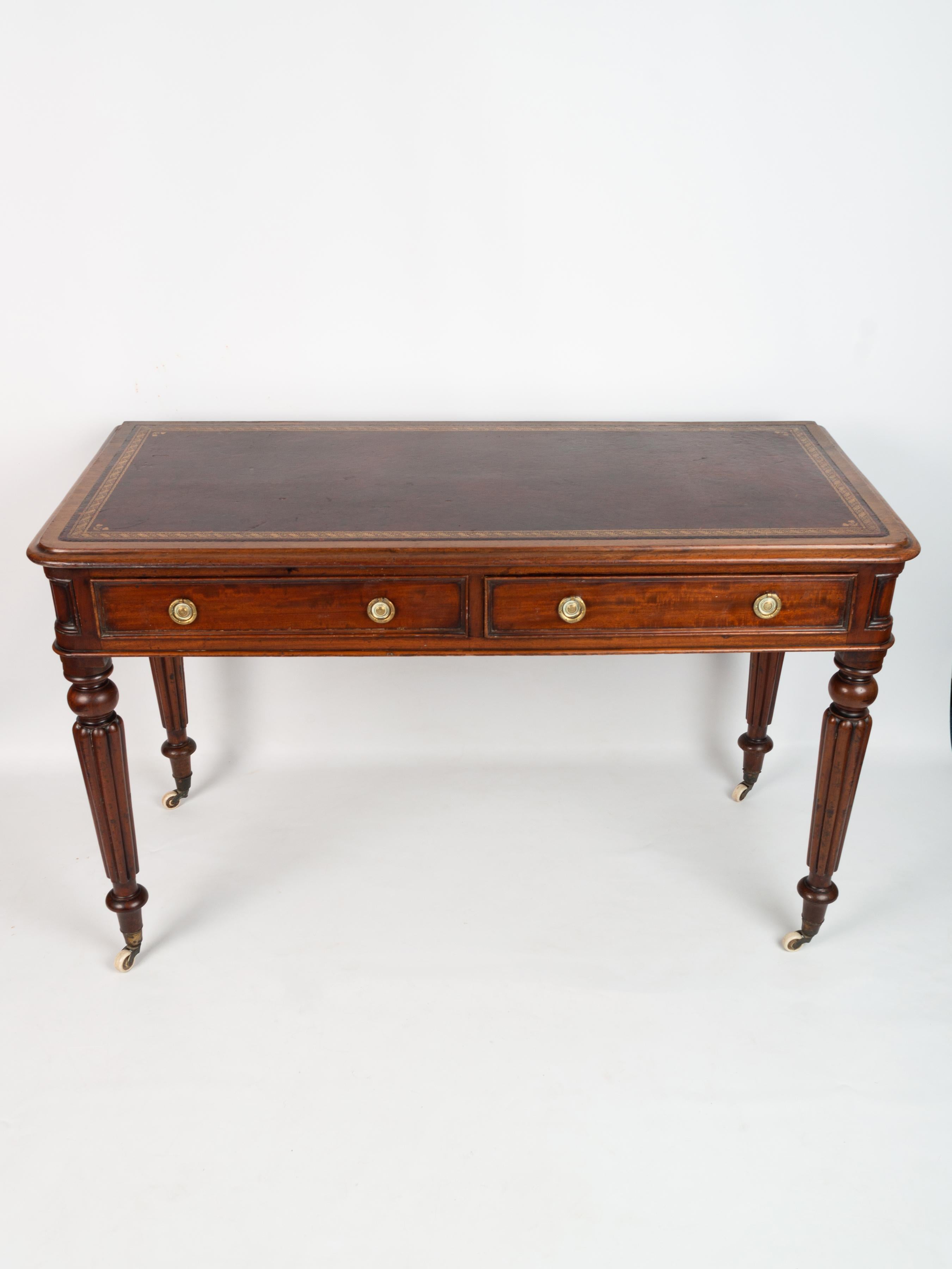 Antique English 19th Century Regency Mahogany Desk Writing Table In Good Condition In London, GB