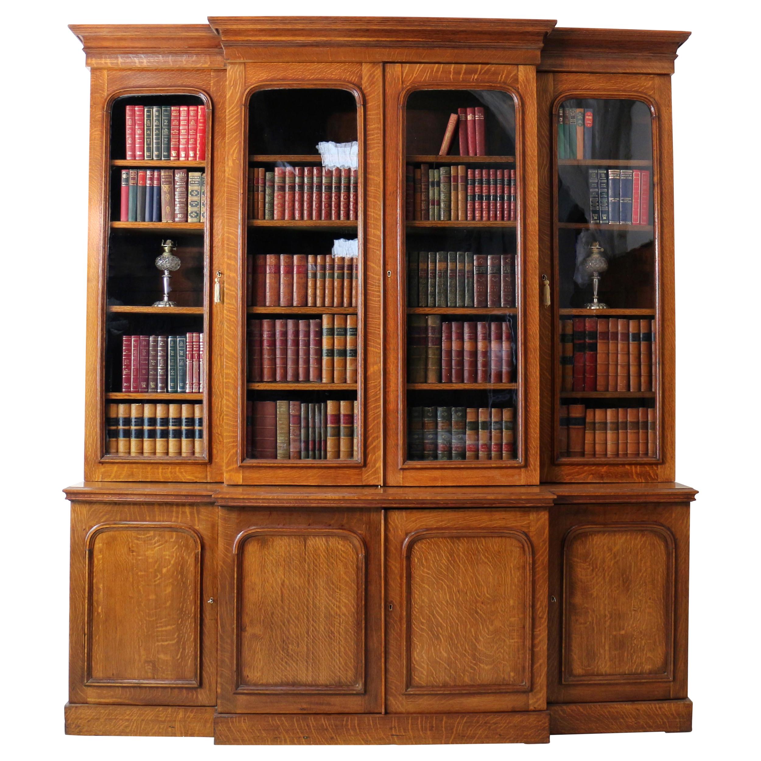Antique English 19th Century William IV Oak Breakfront Bookcase For Sale