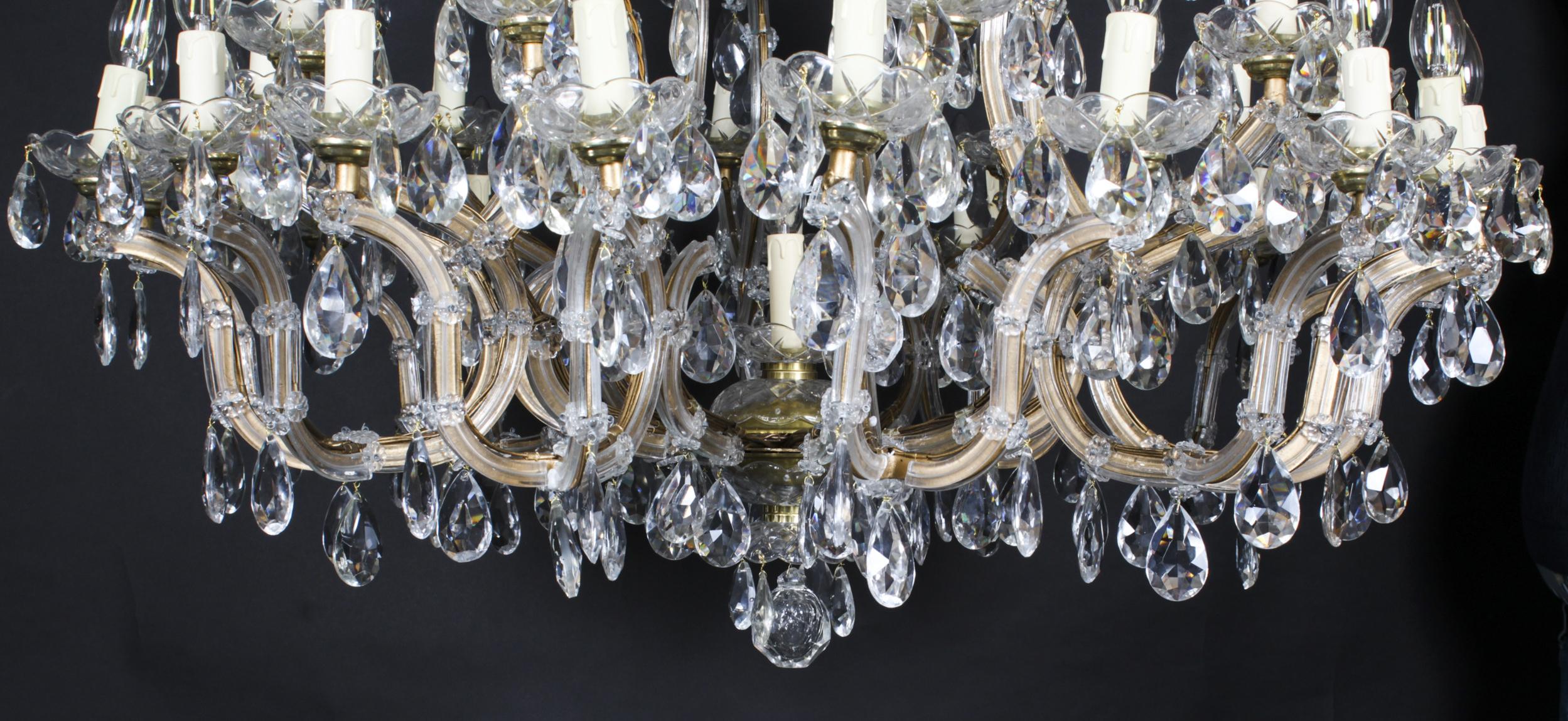 Antique English 41 Light Ballroom Crystal Chandelier 1920s In Good Condition For Sale In London, GB
