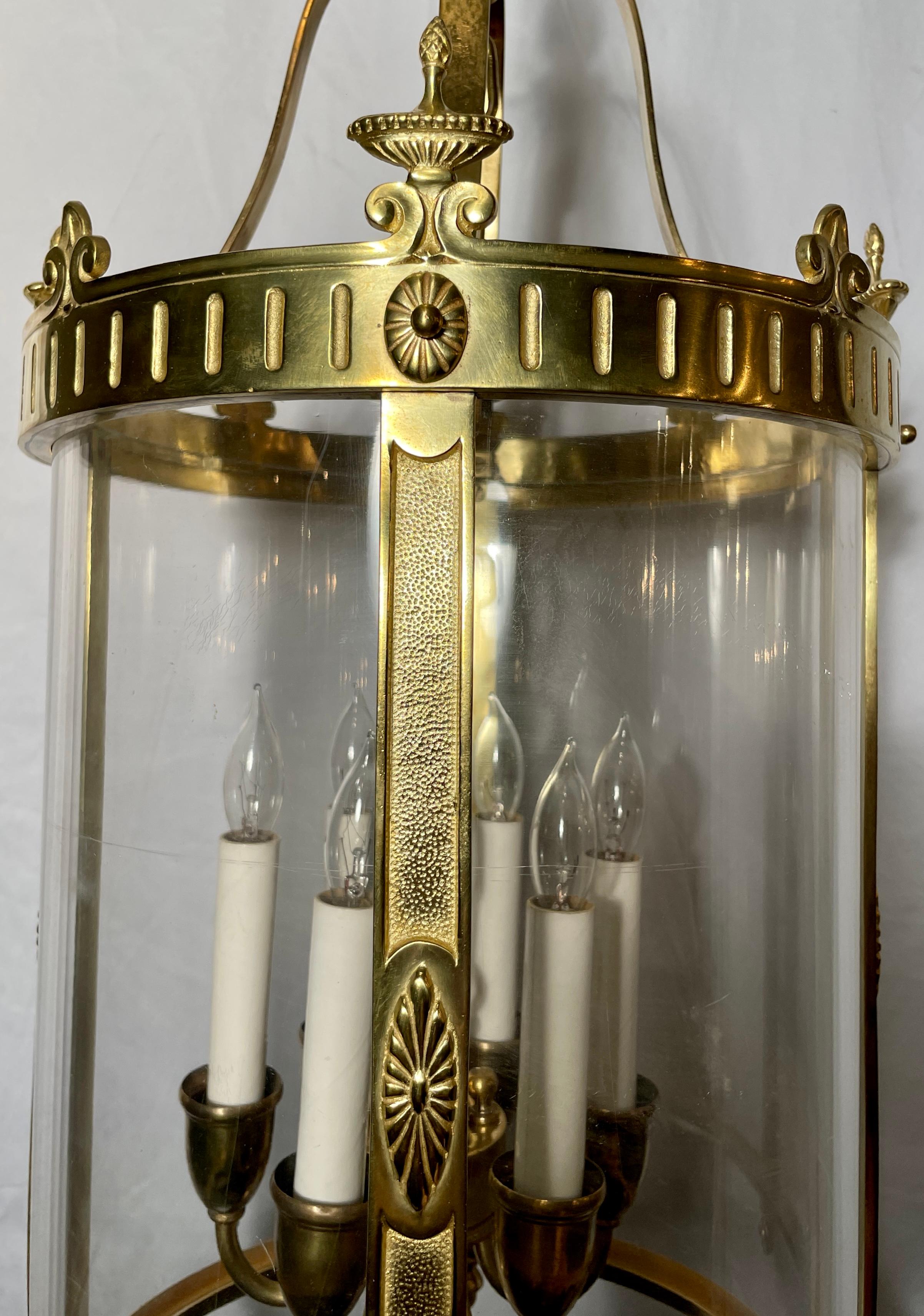 Antique English Adam Style Gold Bronze 6-Light Lantern, Circa 1920 In Good Condition For Sale In New Orleans, LA