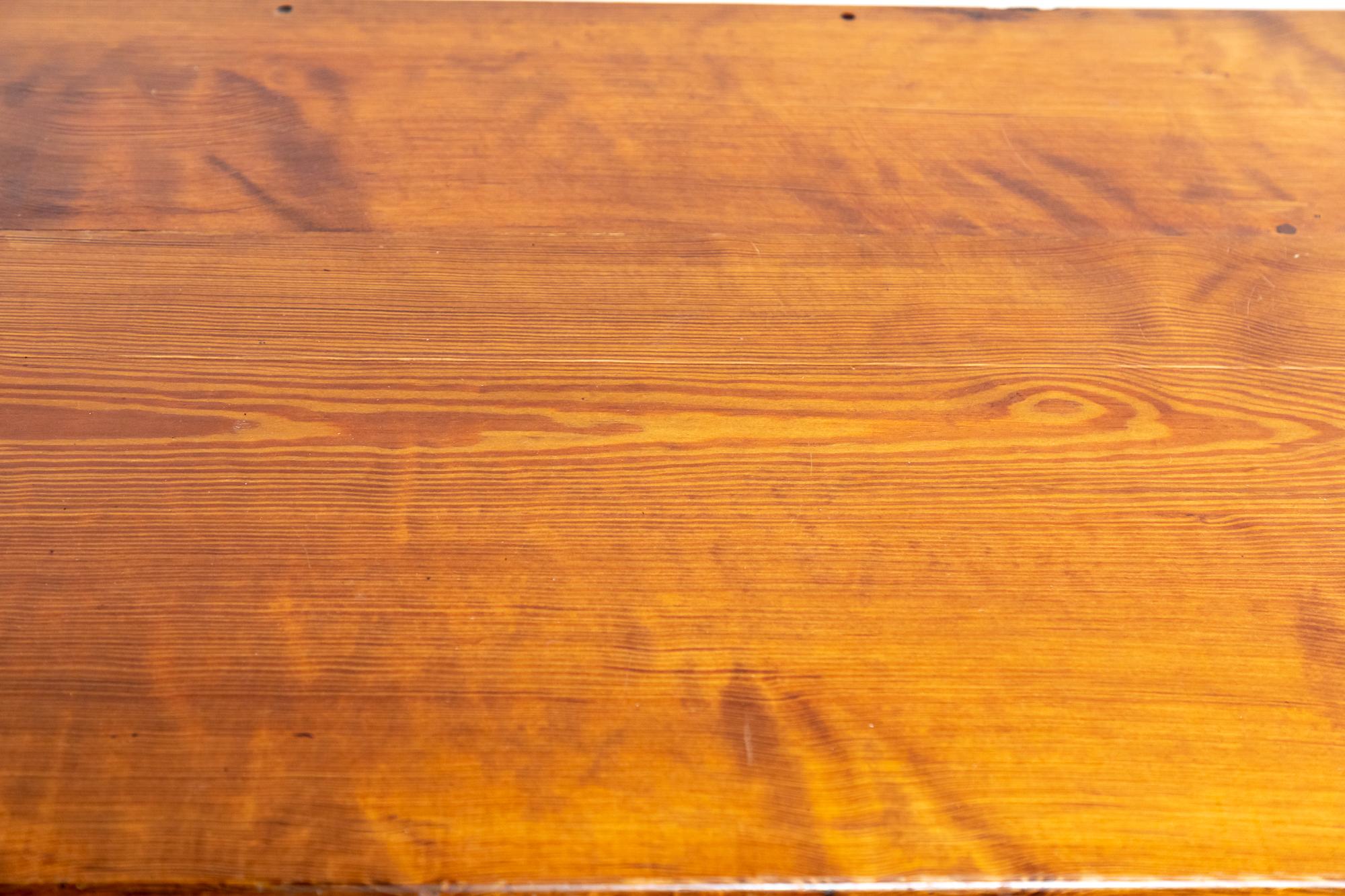 Antique English Aesthetic Movement 19th Century Oregon Pine Desk For Sale 2