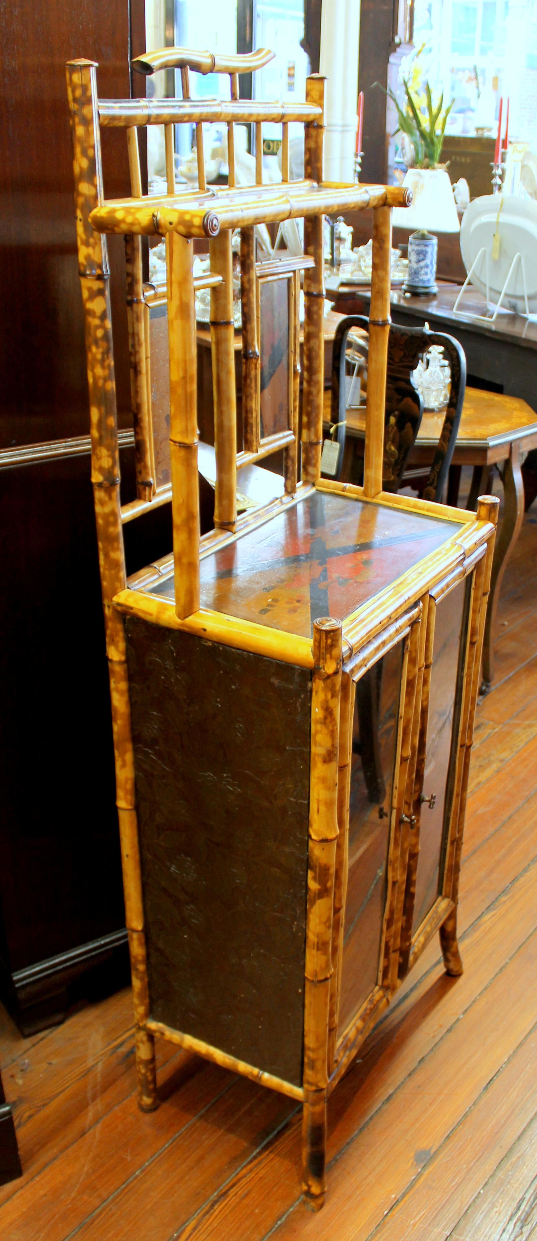 Antiguo Armario o Etagere Inglés 