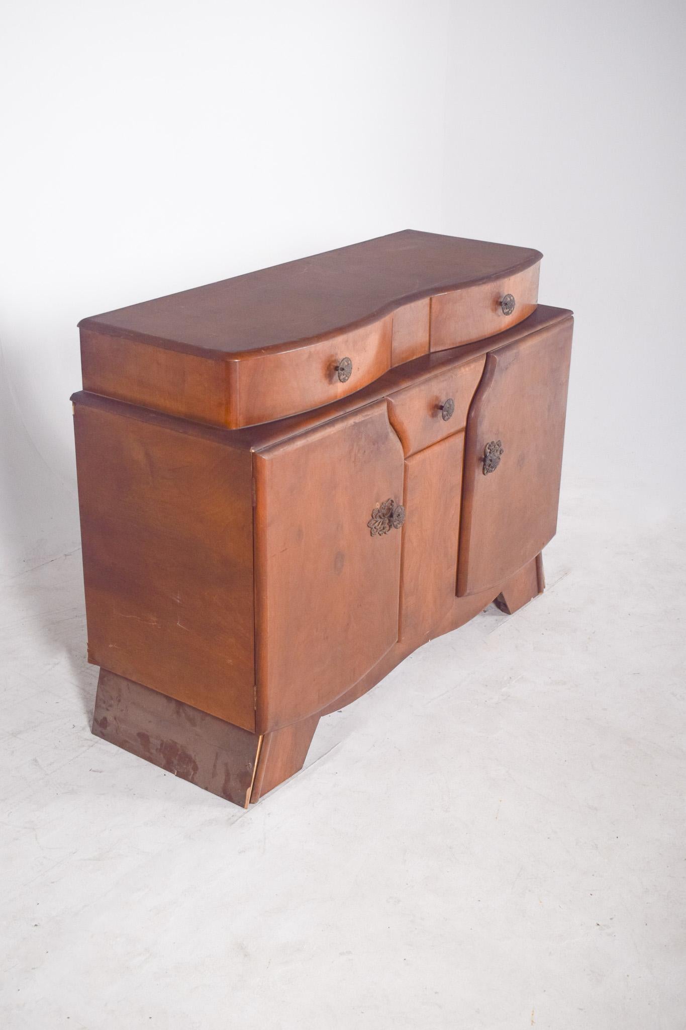 Antike englische Art Deco Anrichte (Art déco) im Angebot