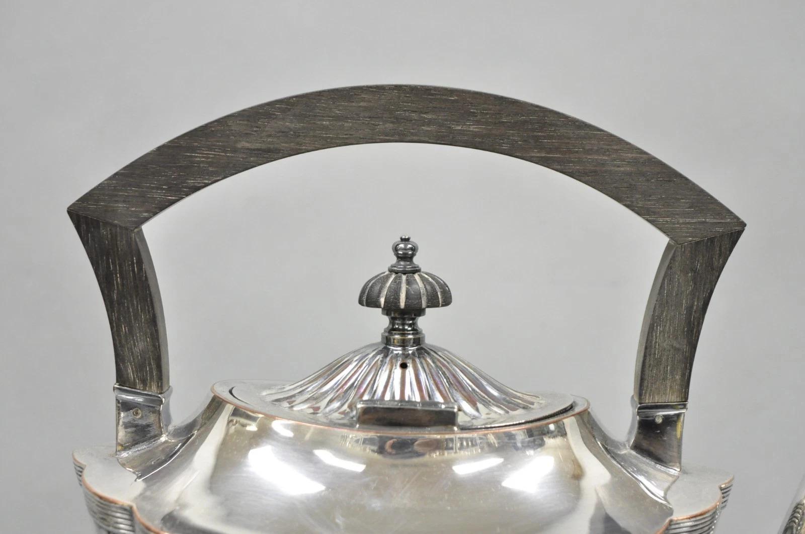 Inconnu Antique English Art Nouveau Silver Plated Tilting Tea Kettle Pot on Stand en vente