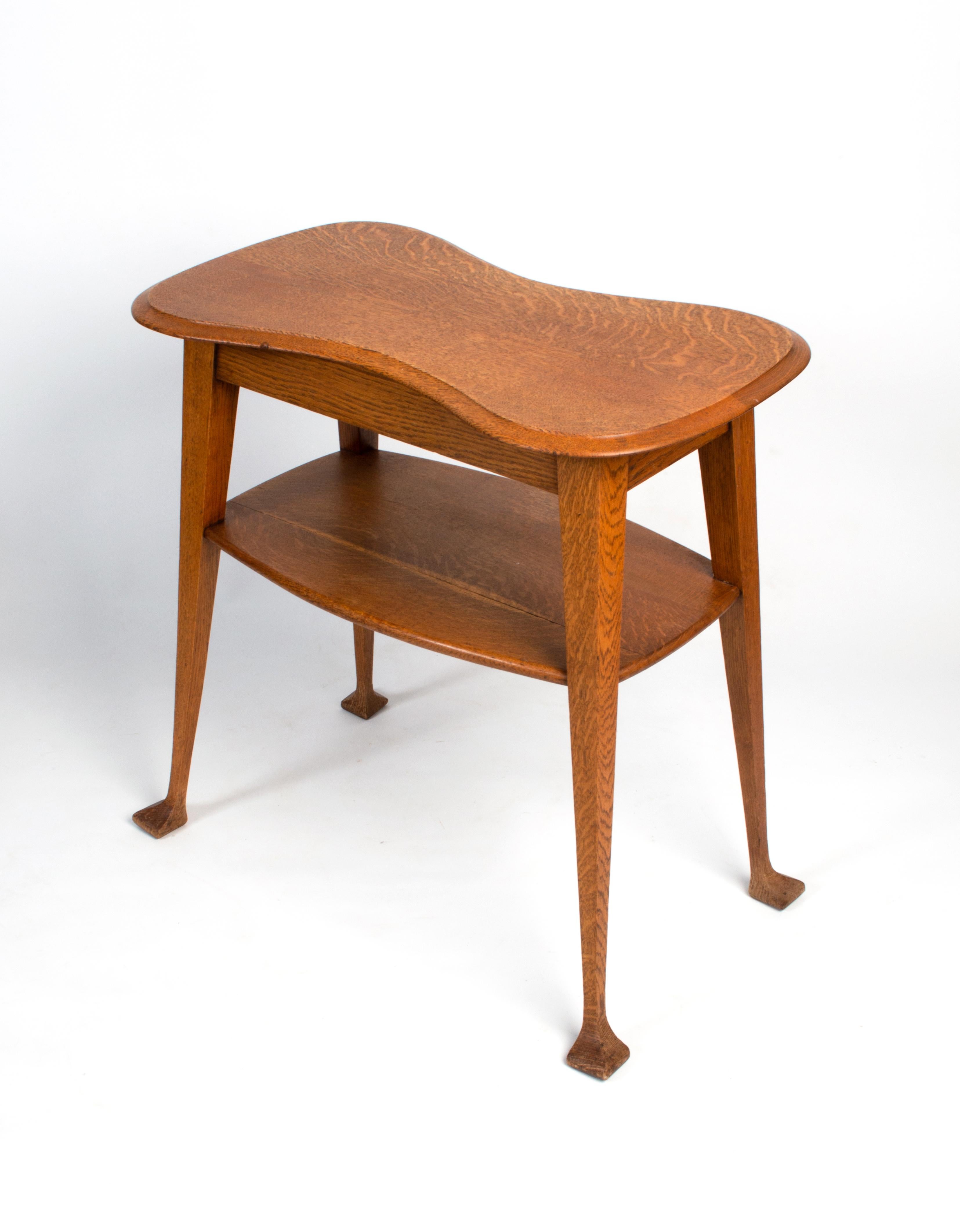 Antique English Shapland & Petter Arts & Crafts Golden Oak Side Table C.1890 For Sale 5