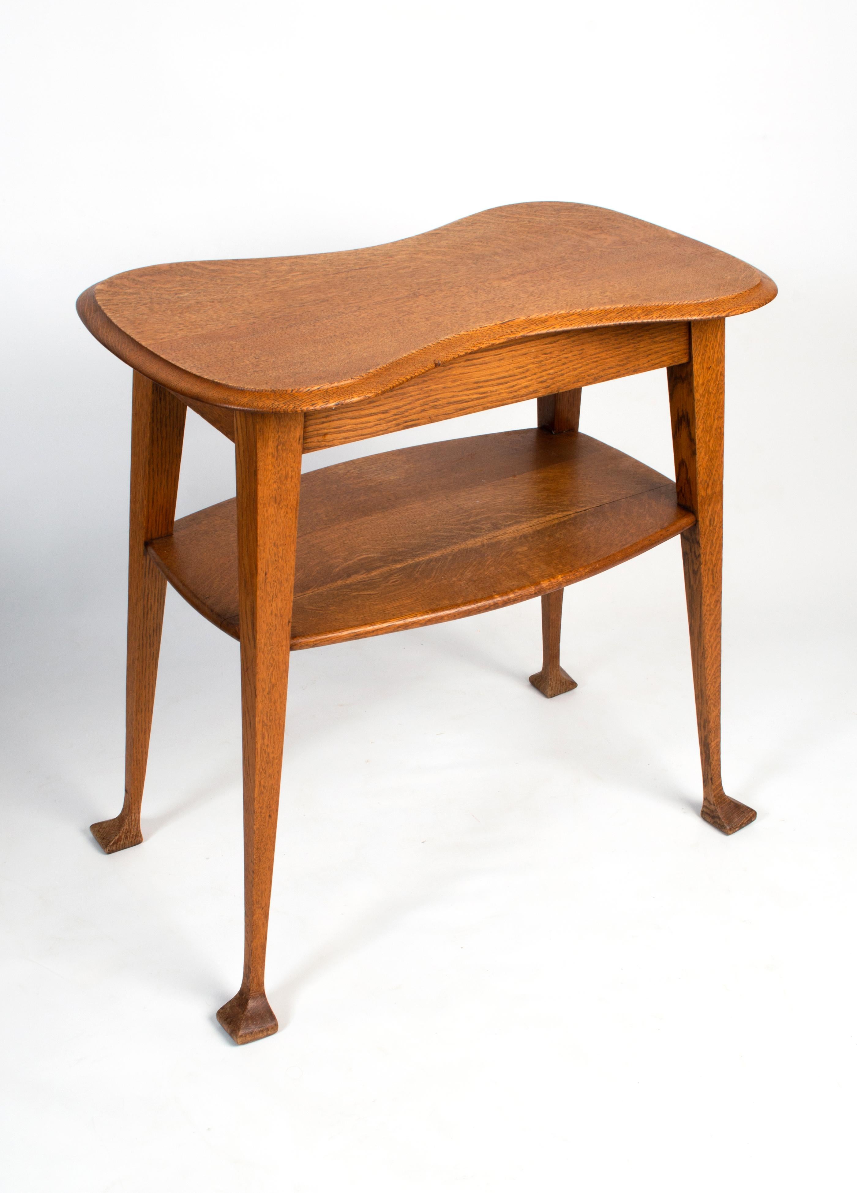 19th Century Antique English Shapland & Petter Arts & Crafts Golden Oak Side Table C.1890 For Sale