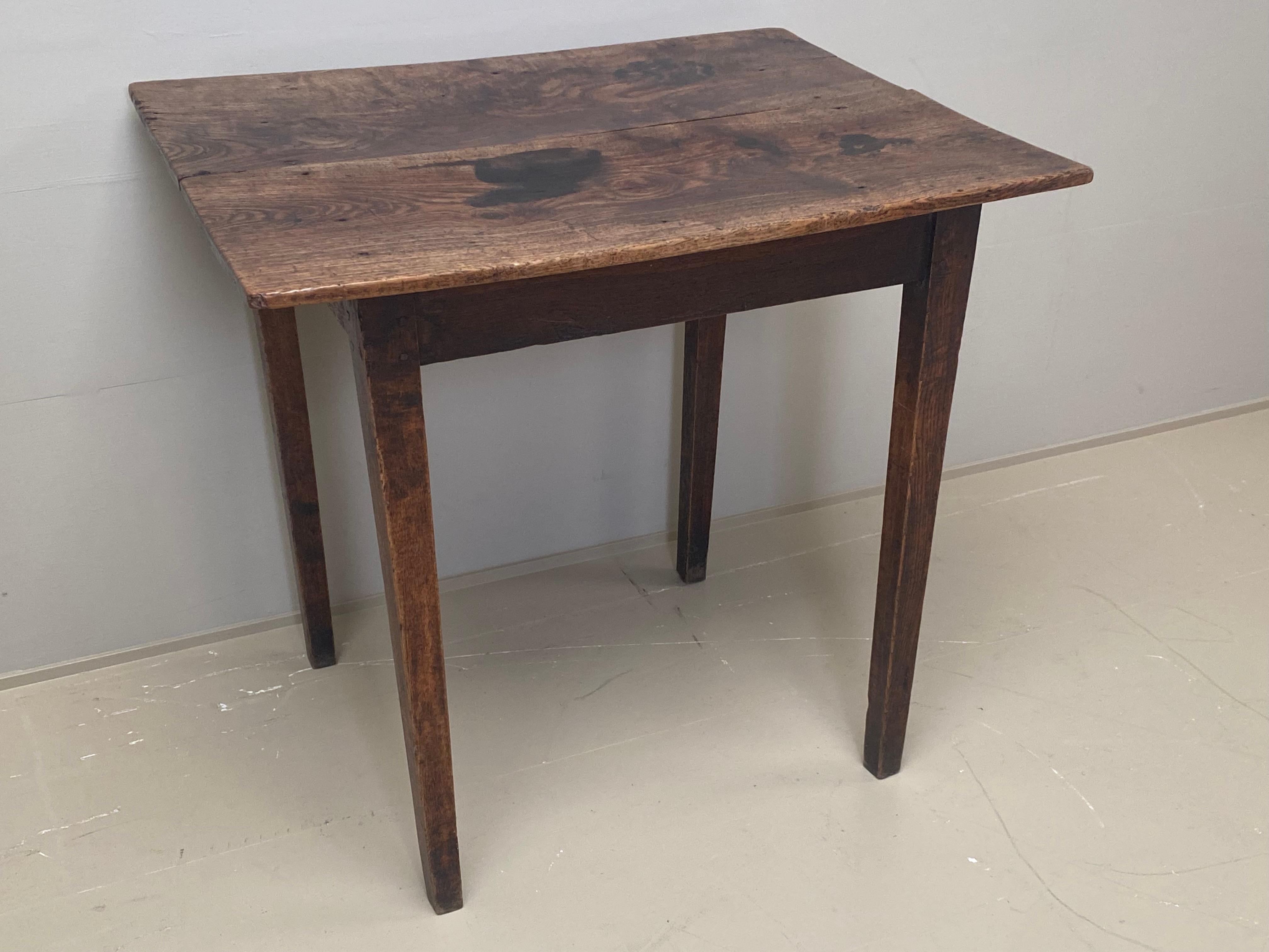 Antique English Ash and Elm Rectangular Small Side Table For Sale 1