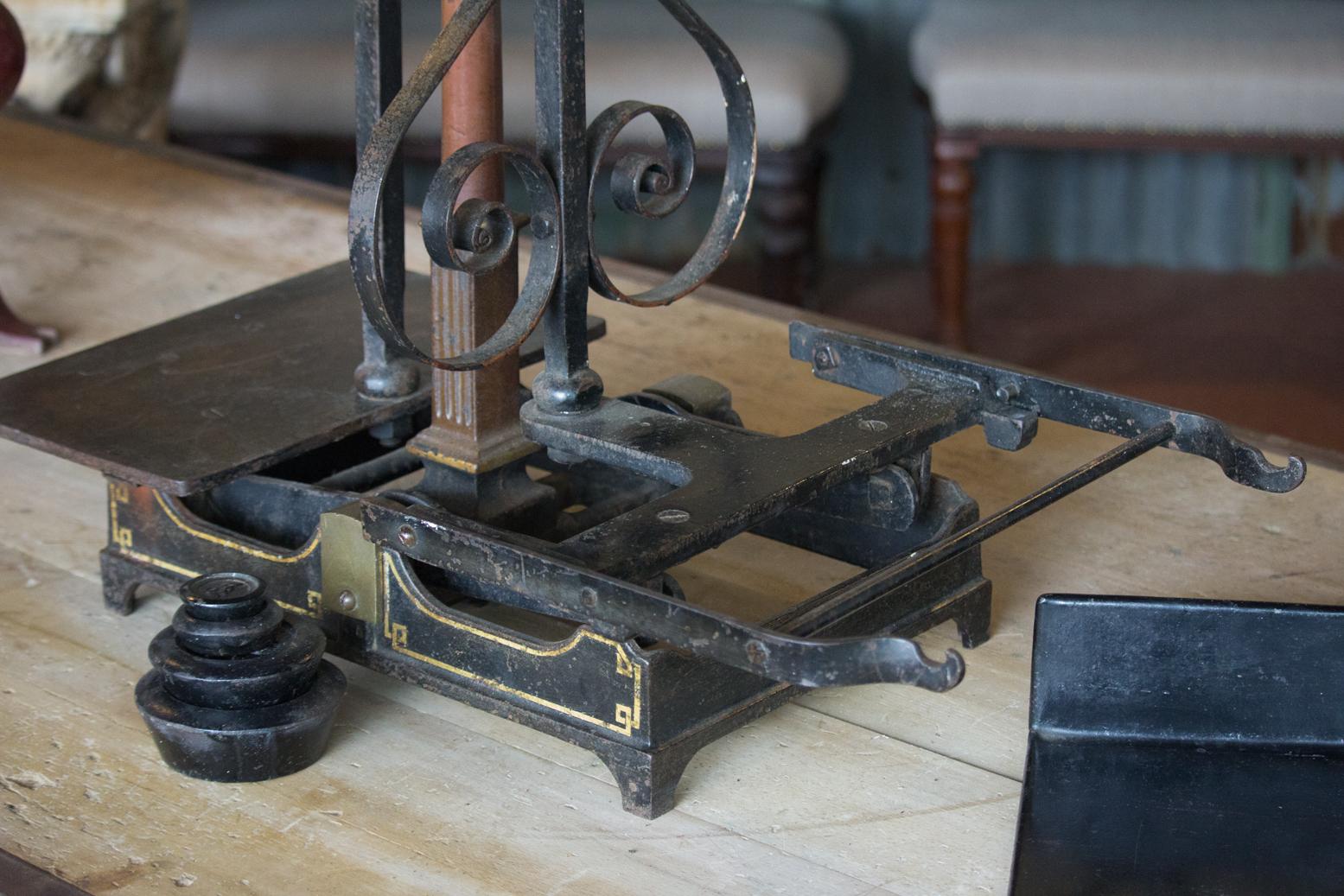 Iron Antique English Avery Balance Scale