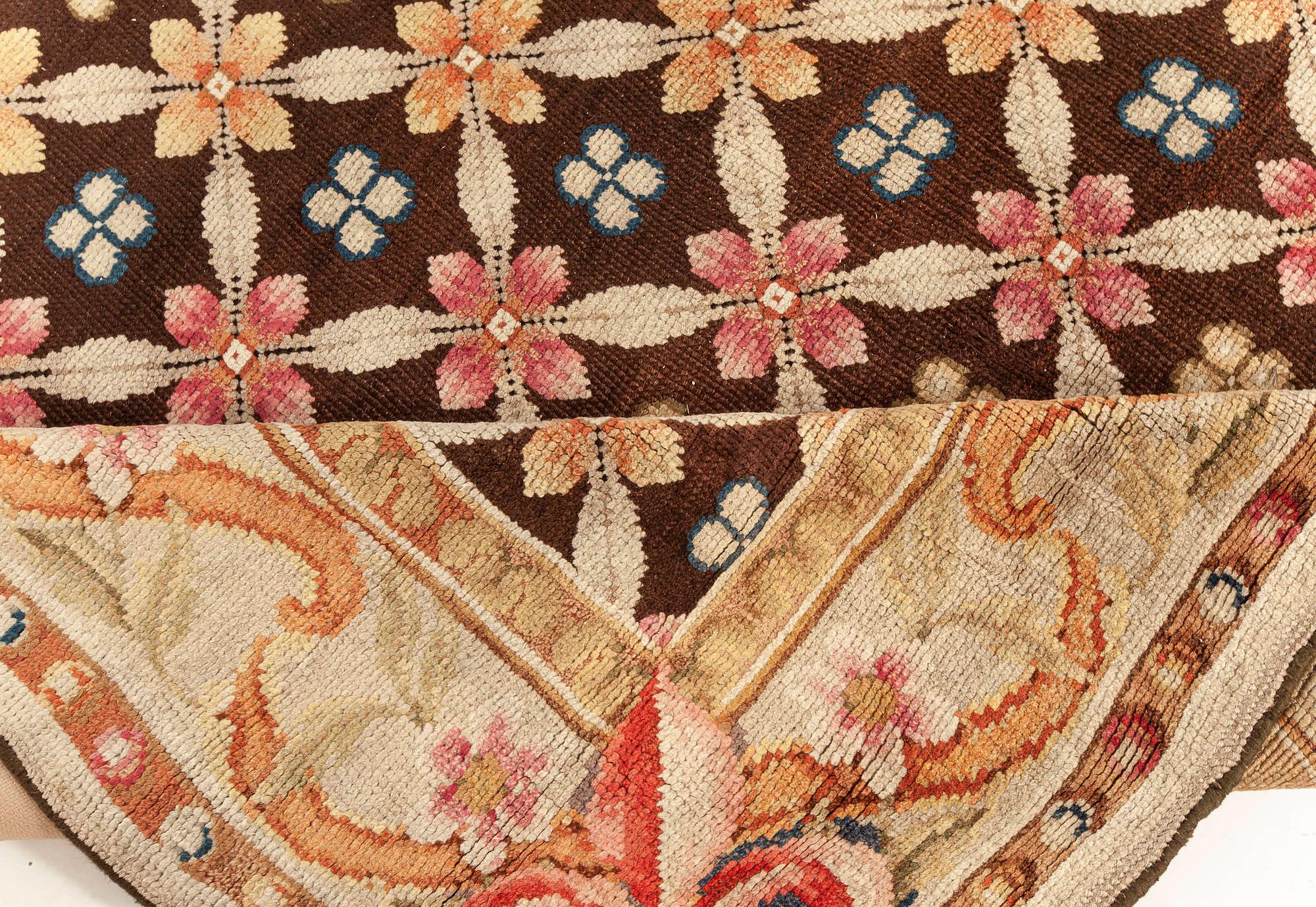 Antiker englischer handgefertigter Axminster-Wollteppich im Zustand „Gut“ im Angebot in New York, NY