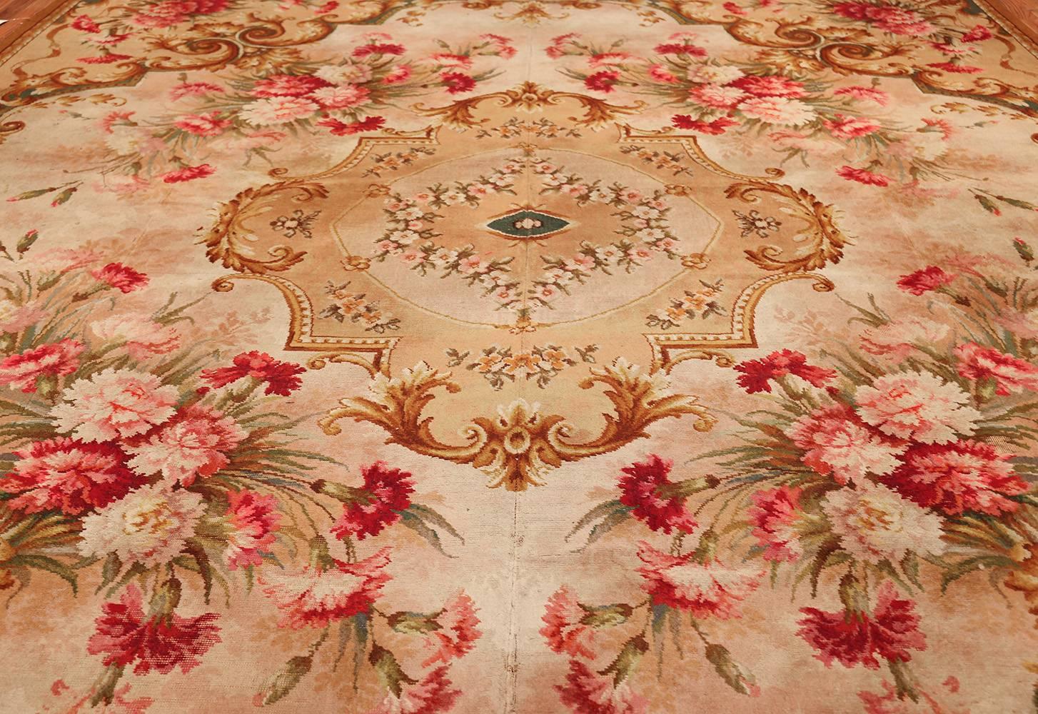 Antique English Axminster Rug. Size: 12 ft x 13 ft 3 in  In Good Condition In New York, NY