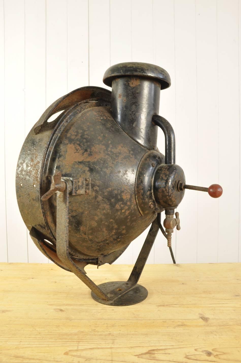 Antique English Barge Lantern In Distressed Condition For Sale In Cirencester, Gloucestershire