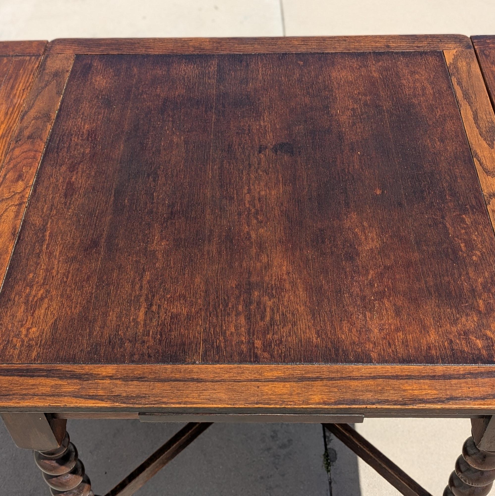 Antique English Barley Twist Draw-Leaf Oak Table, Early 1900s For Sale 10