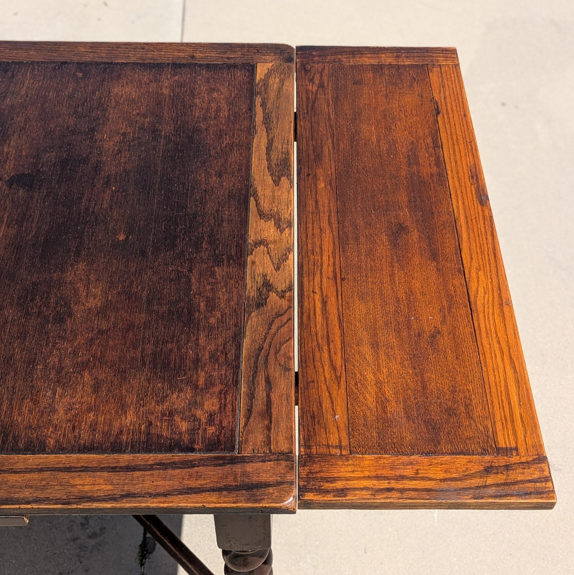 Antique English Barley Twist Draw-Leaf Oak Table, Early 1900s For Sale 11