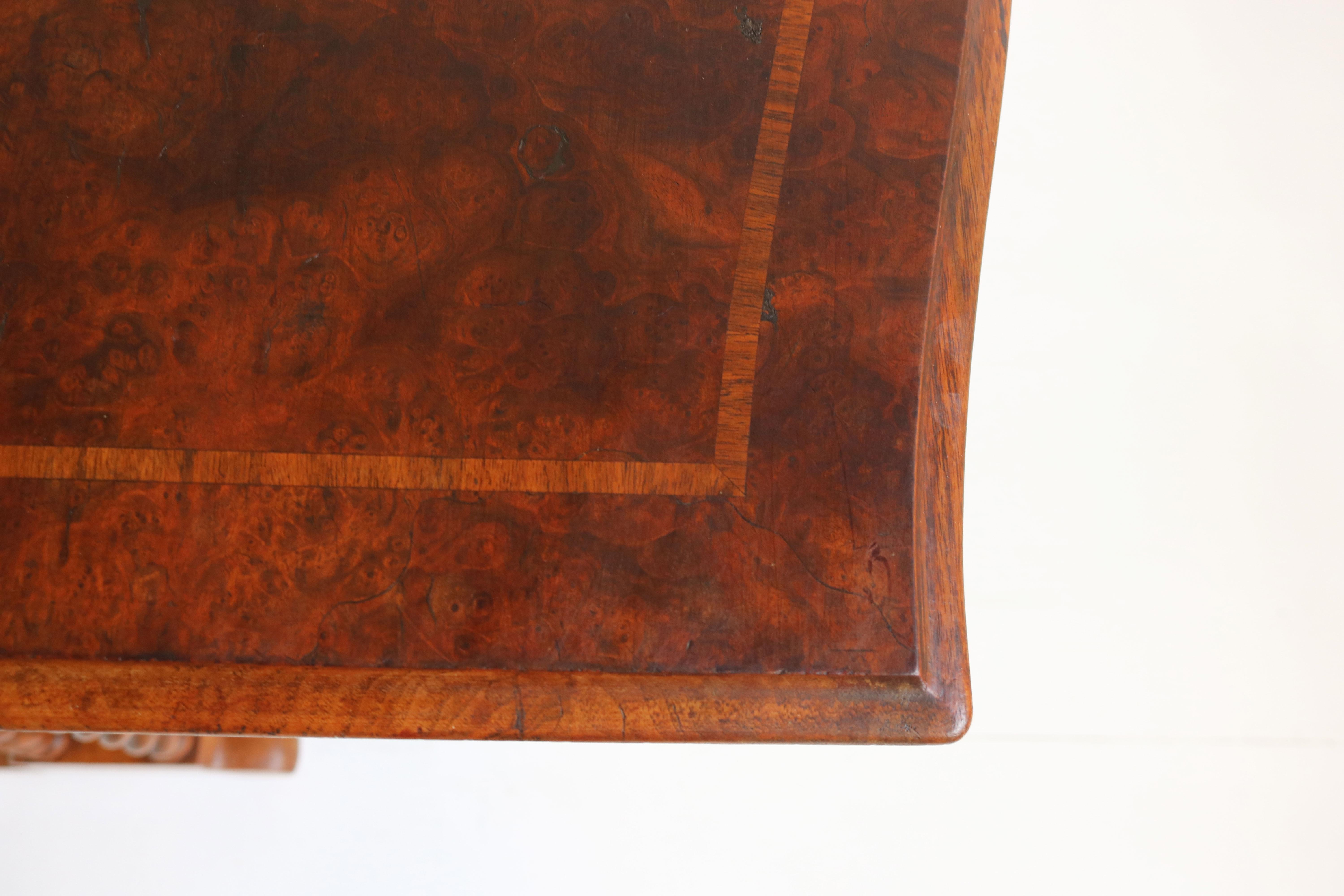 Antique English Barley Twist Foldable Table / Gate-Leg Table 19th Century Burl For Sale 4
