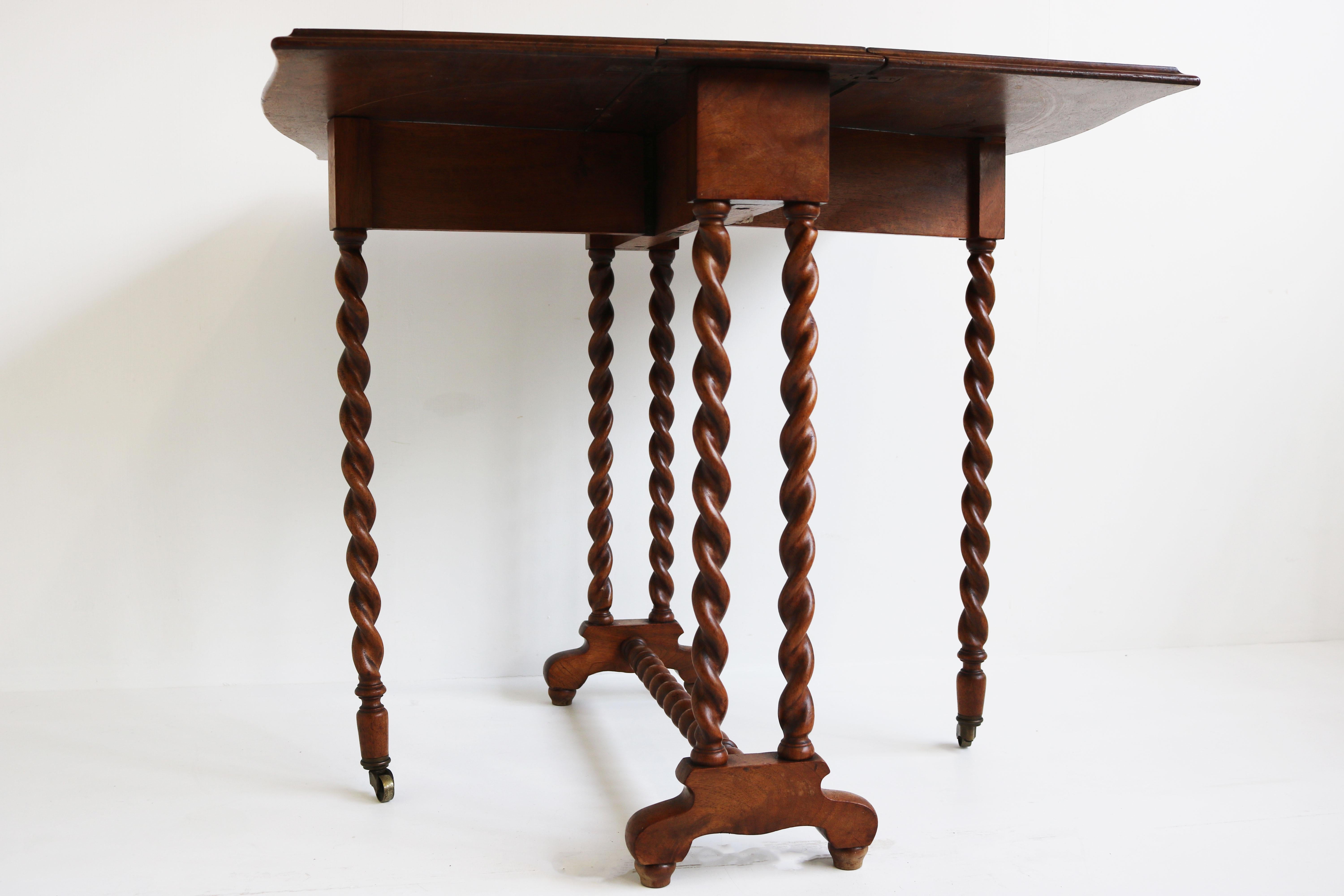 Antique English Barley Twist Foldable Table / Gate-Leg Table 19th Century Burl For Sale 6