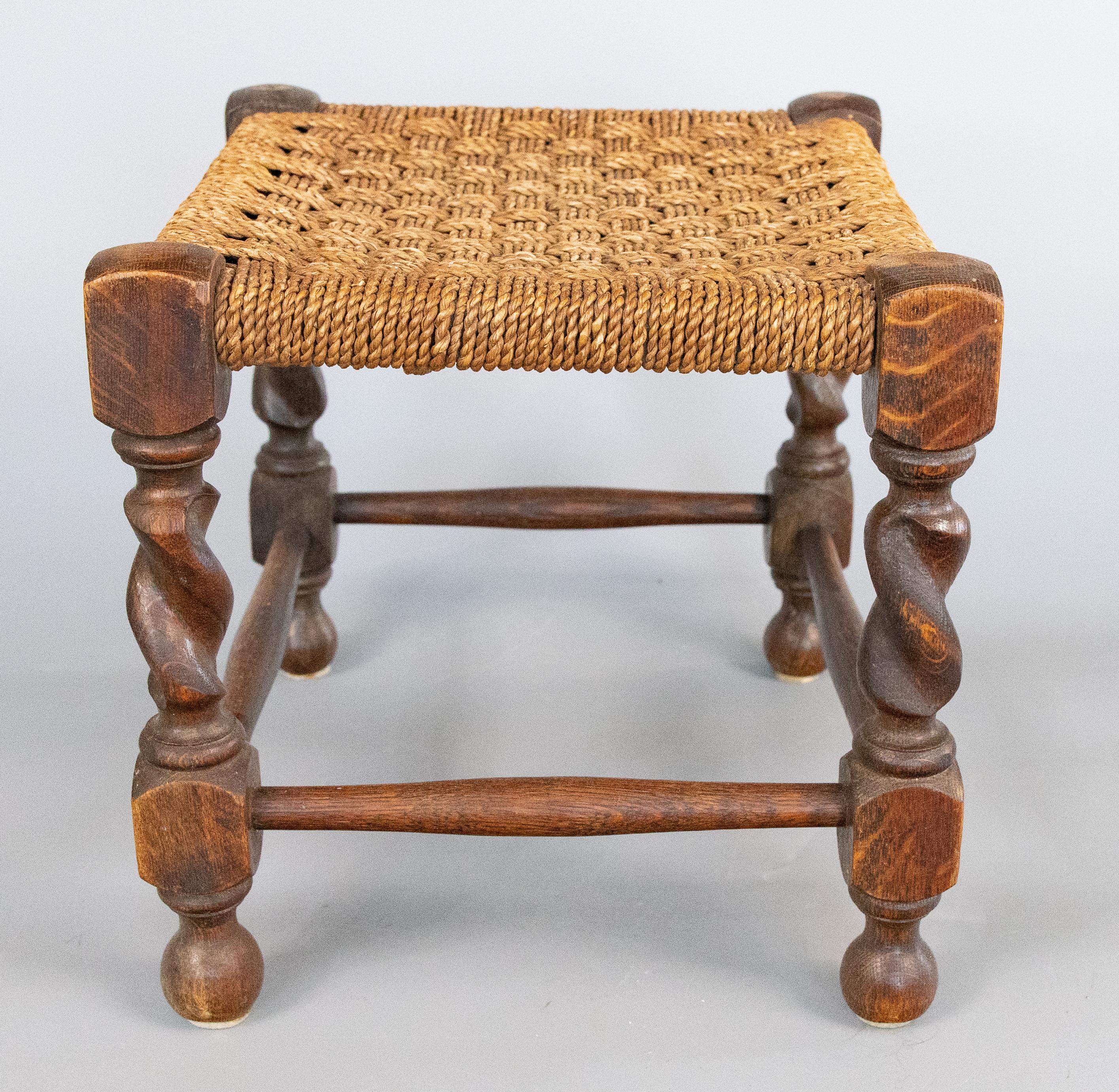 Antiker englischer Barley Twist Oak & Woven Cord Rope Hocker Fußhocker, um 1900 (Britisch) im Angebot