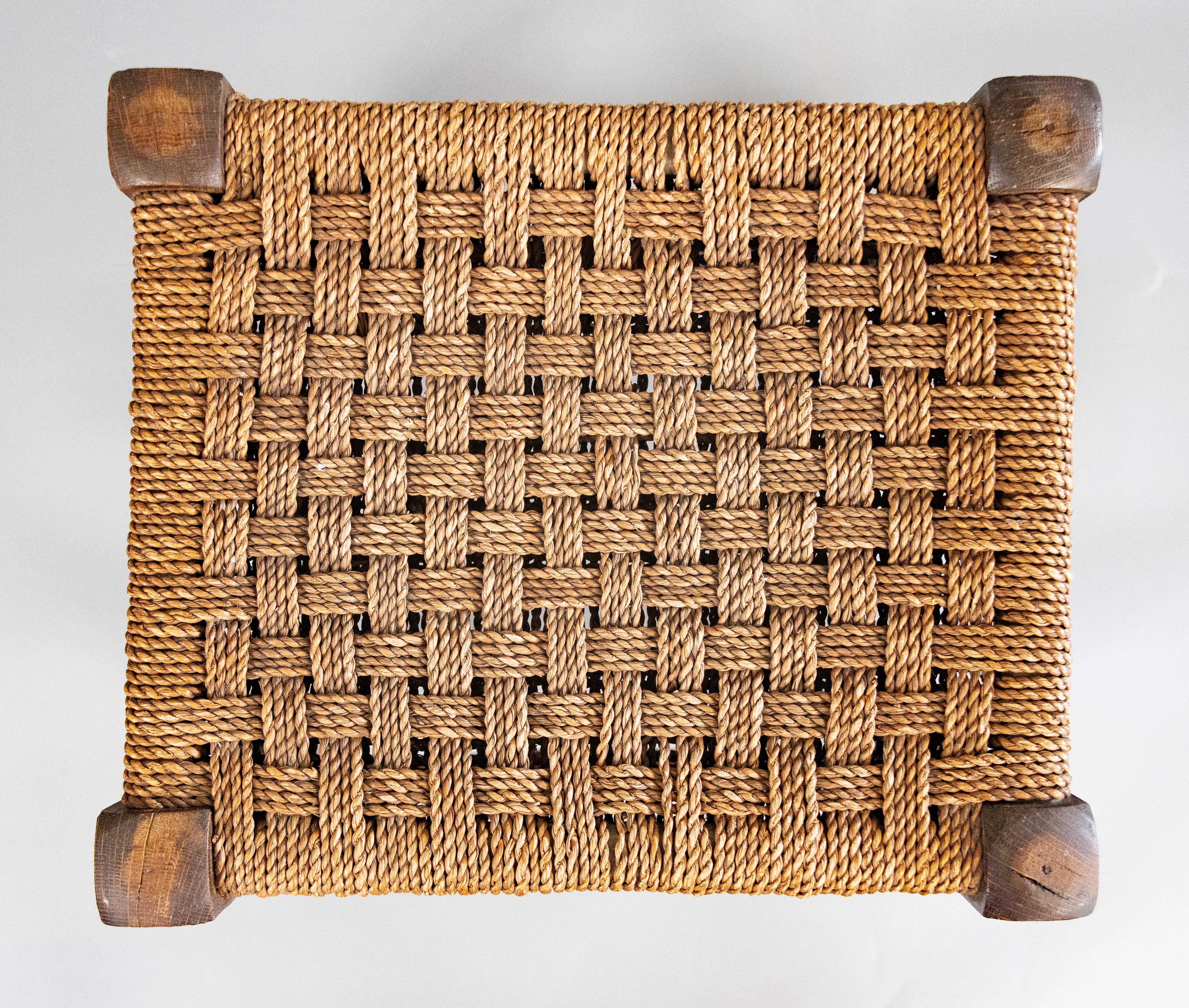 Antiker englischer Barley Twist Oak & Woven Cord Rope Hocker Fußhocker, um 1900 (Frühes 20. Jahrhundert) im Angebot