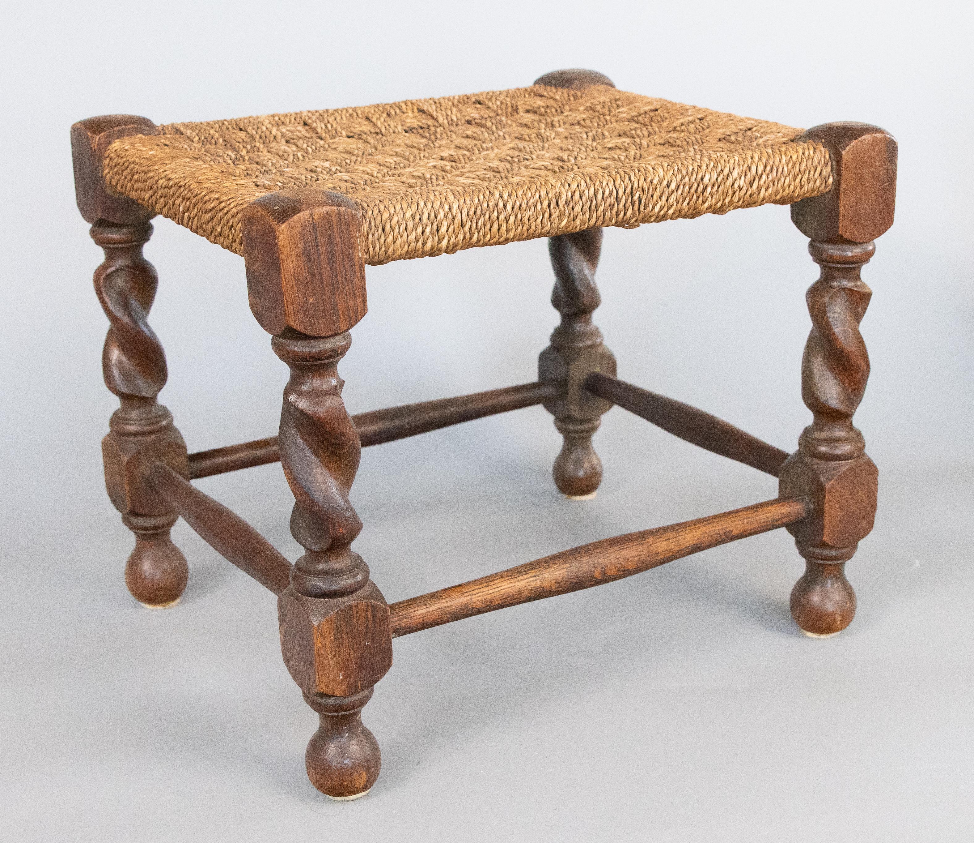 Antiker englischer Barley Twist Oak & Woven Cord Rope Hocker Fußhocker, um 1900 im Angebot 1