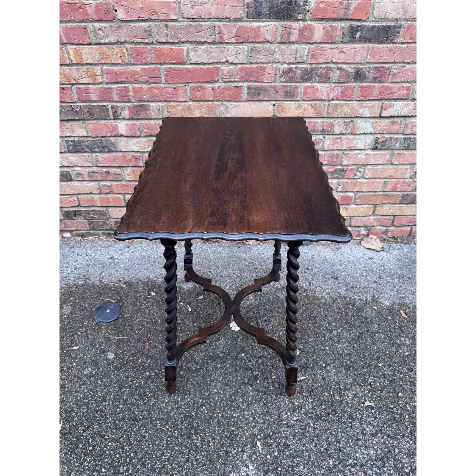 Table d'appoint ancienne en orge torsadé en vente 5