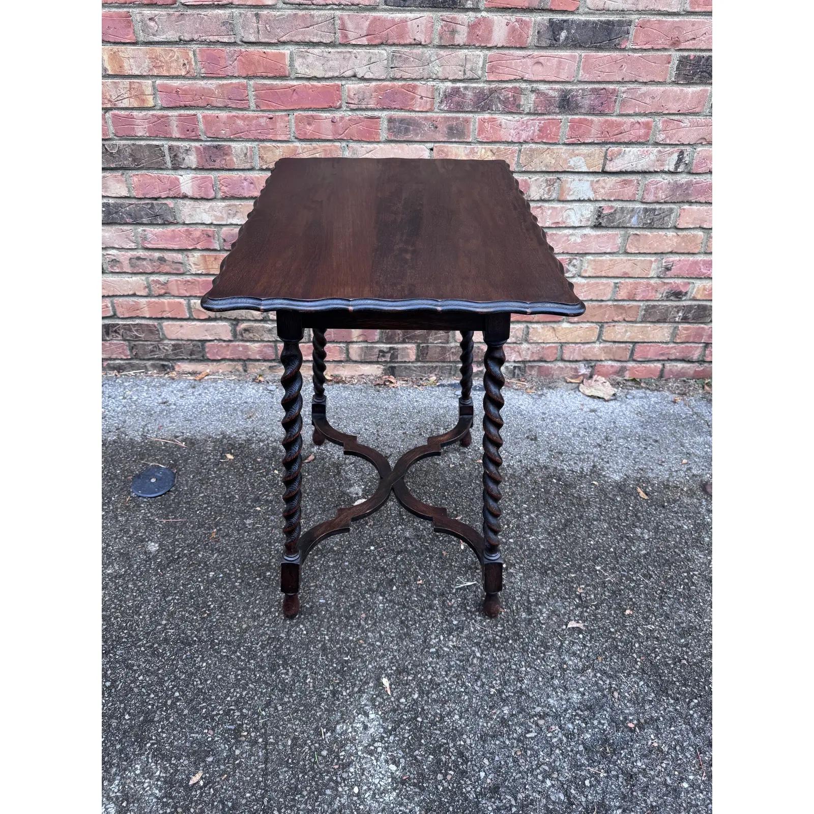 Table d'appoint ancienne en orge torsadé en vente 3