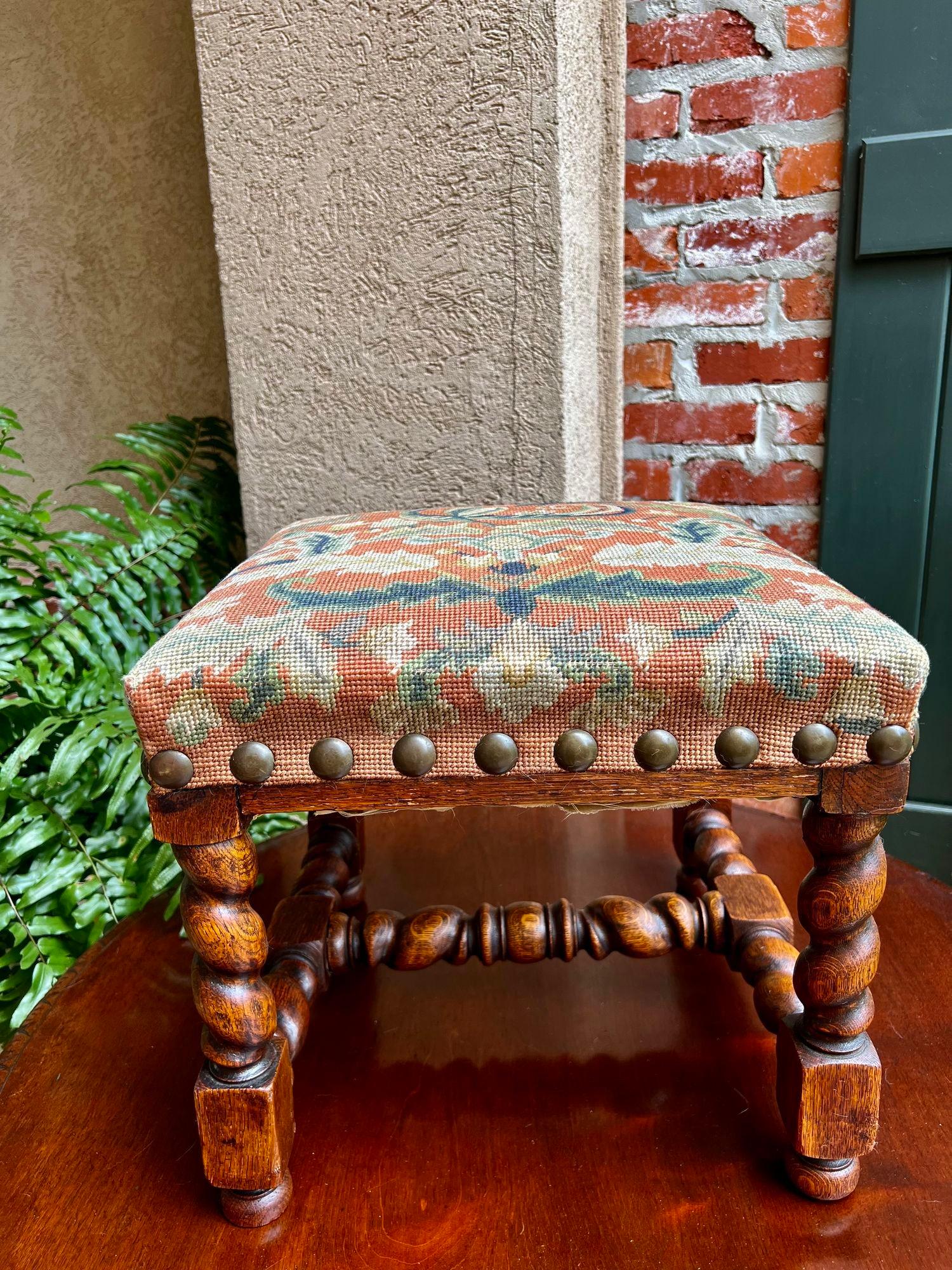 20th Century Antique English Barley Twist Stool Bench Oak Tapestry Needlework Square c1900