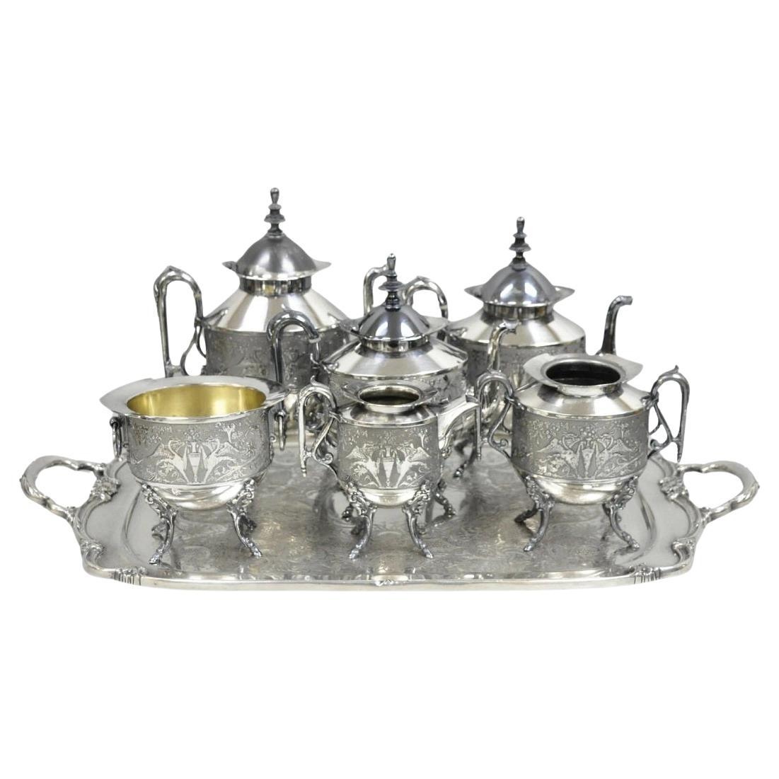 Antikes englisches versilbertes figurales Teeservice im Barockstil mit Rogers Bro-Tablett - 7 Teile