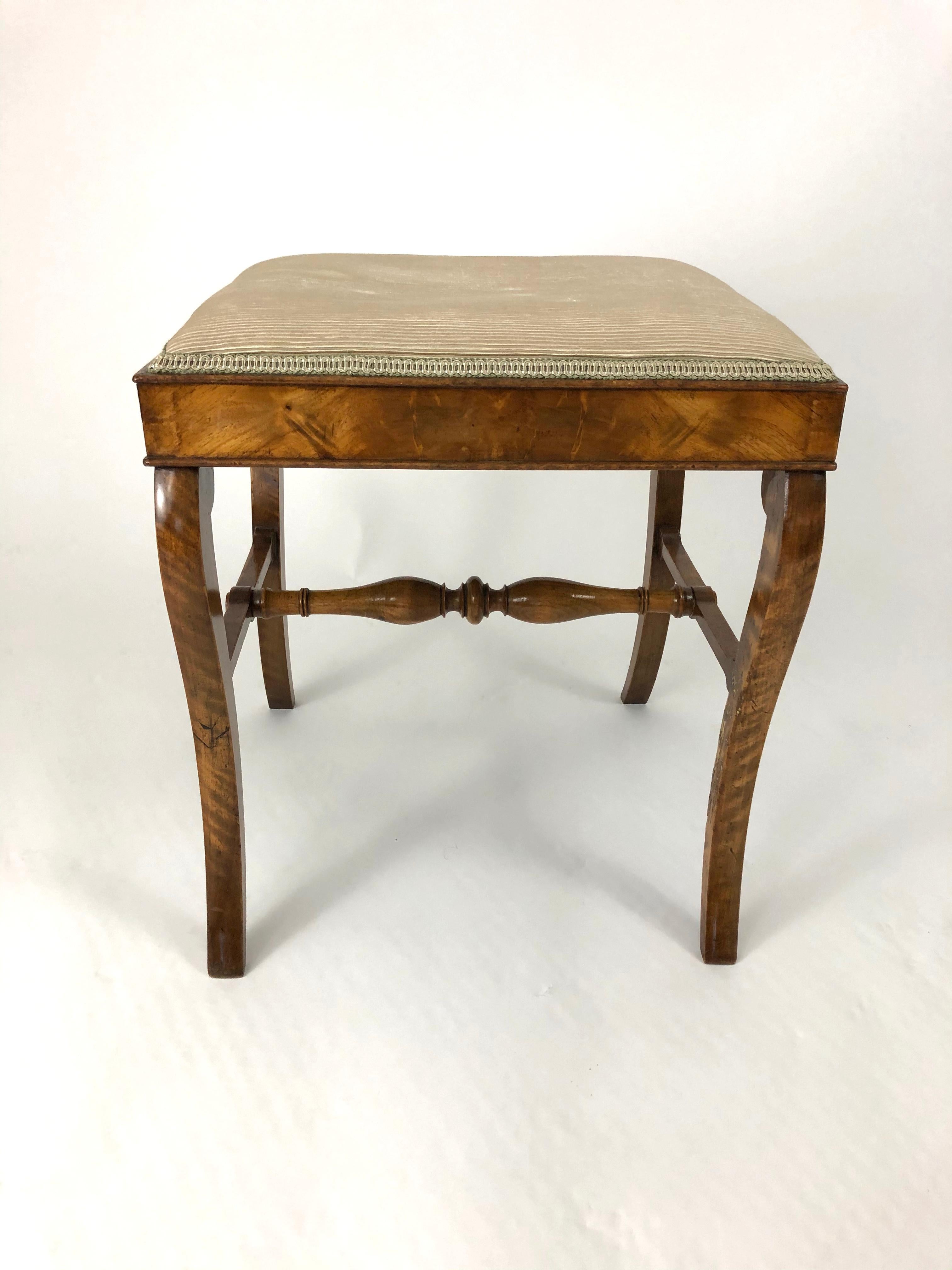 Antique English Beau Brummell Dressing Table 9