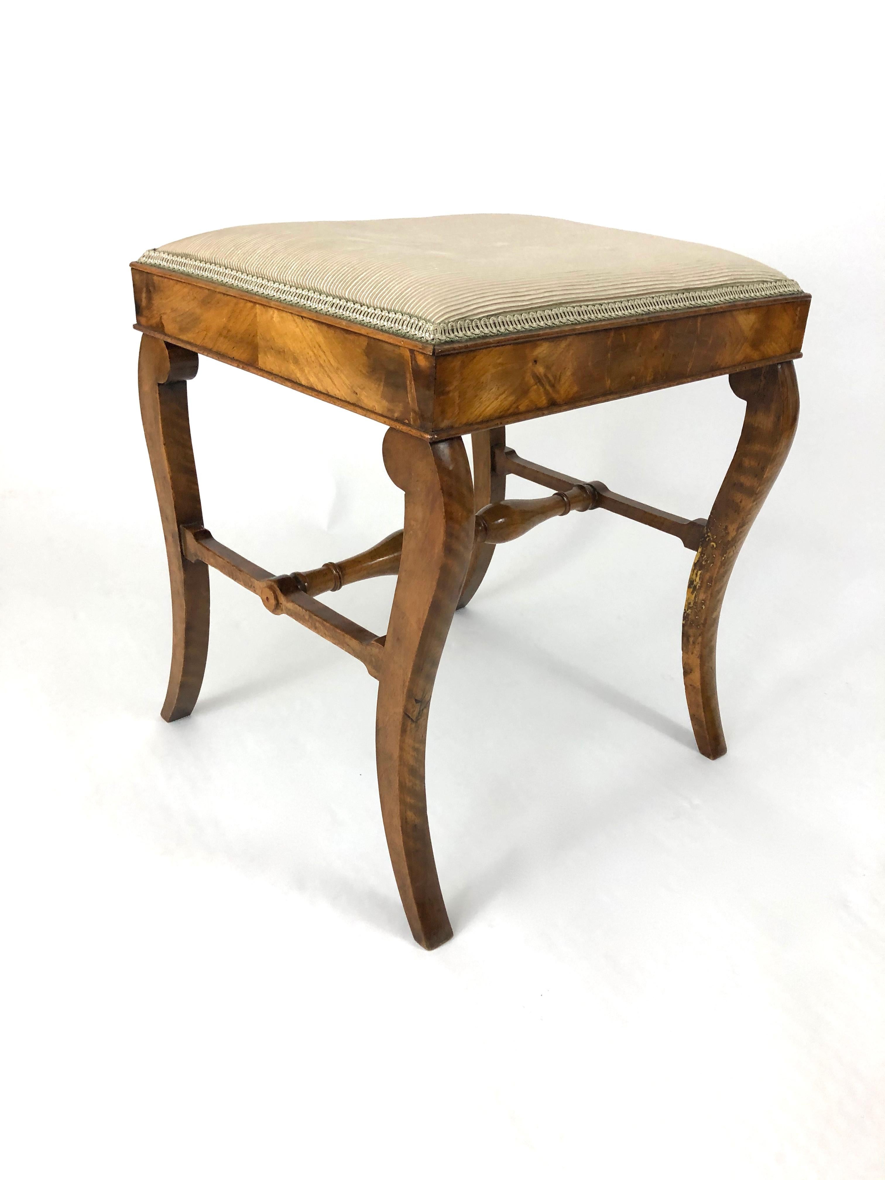 Antique English Beau Brummell Dressing Table 10
