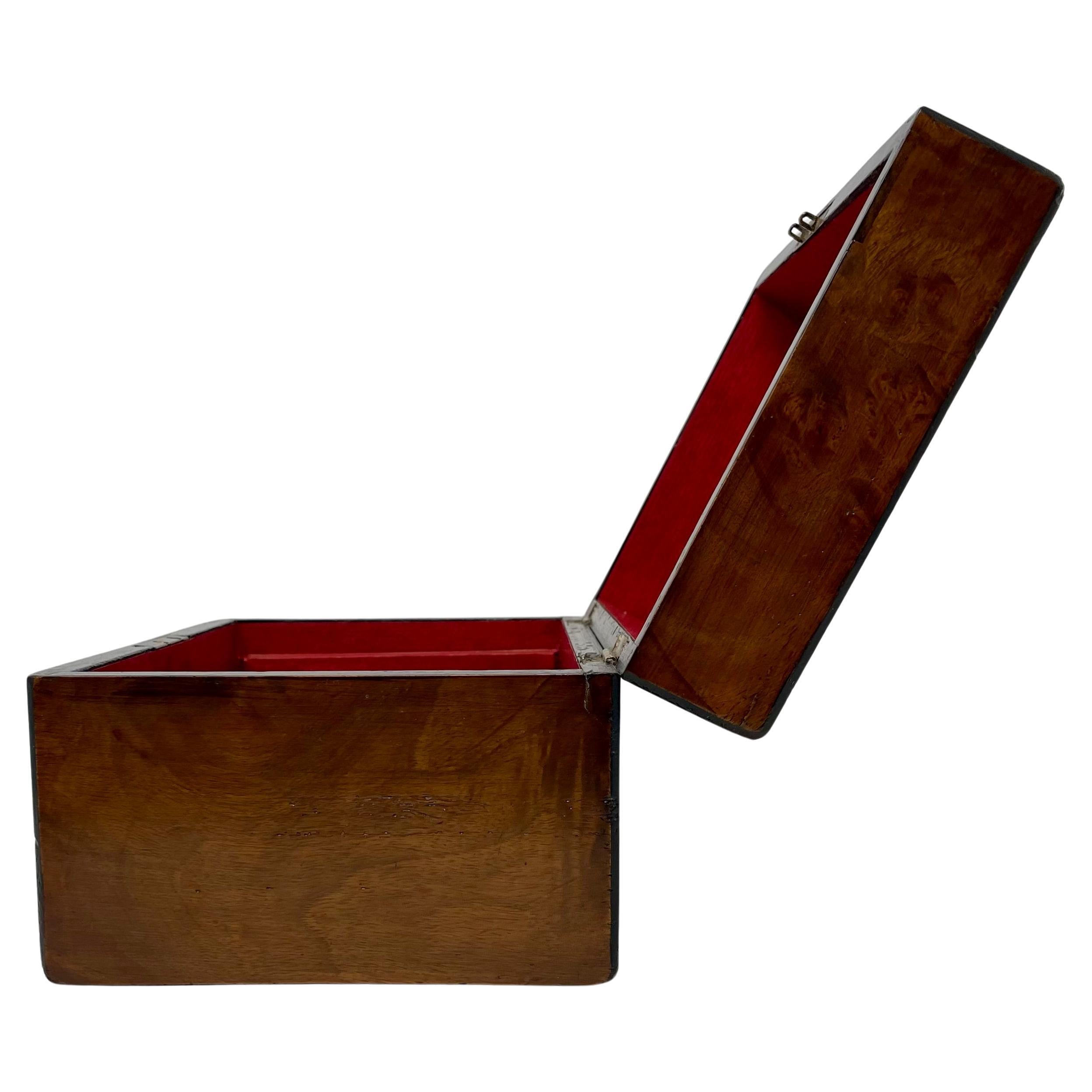 Antigua caja inglesa de nogal negro con incrustaciones de Tunbridge, circa 1890. en venta 1