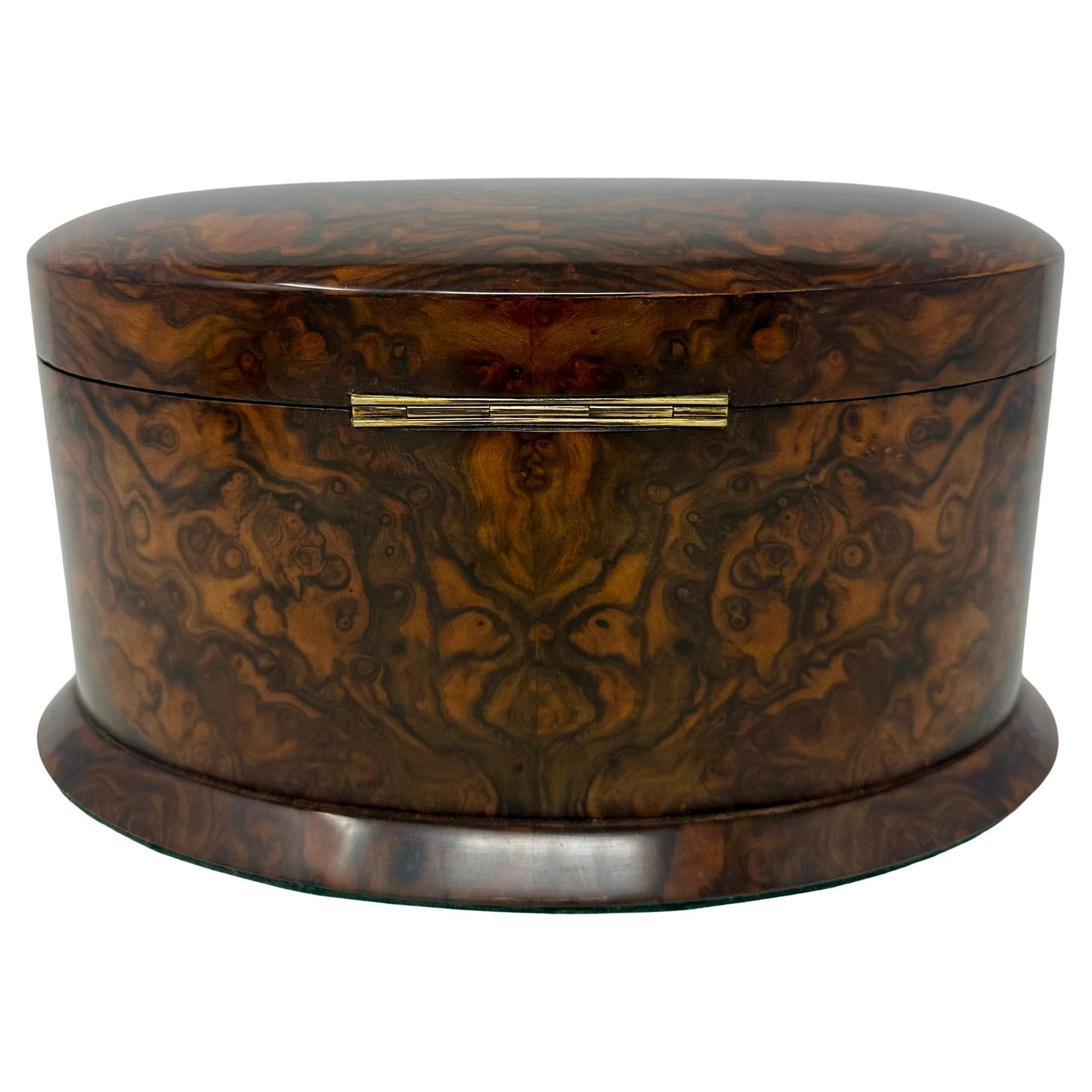 Antique English Black Walnut Cigar Caddy with Cover, Circa 1880-1890. 3