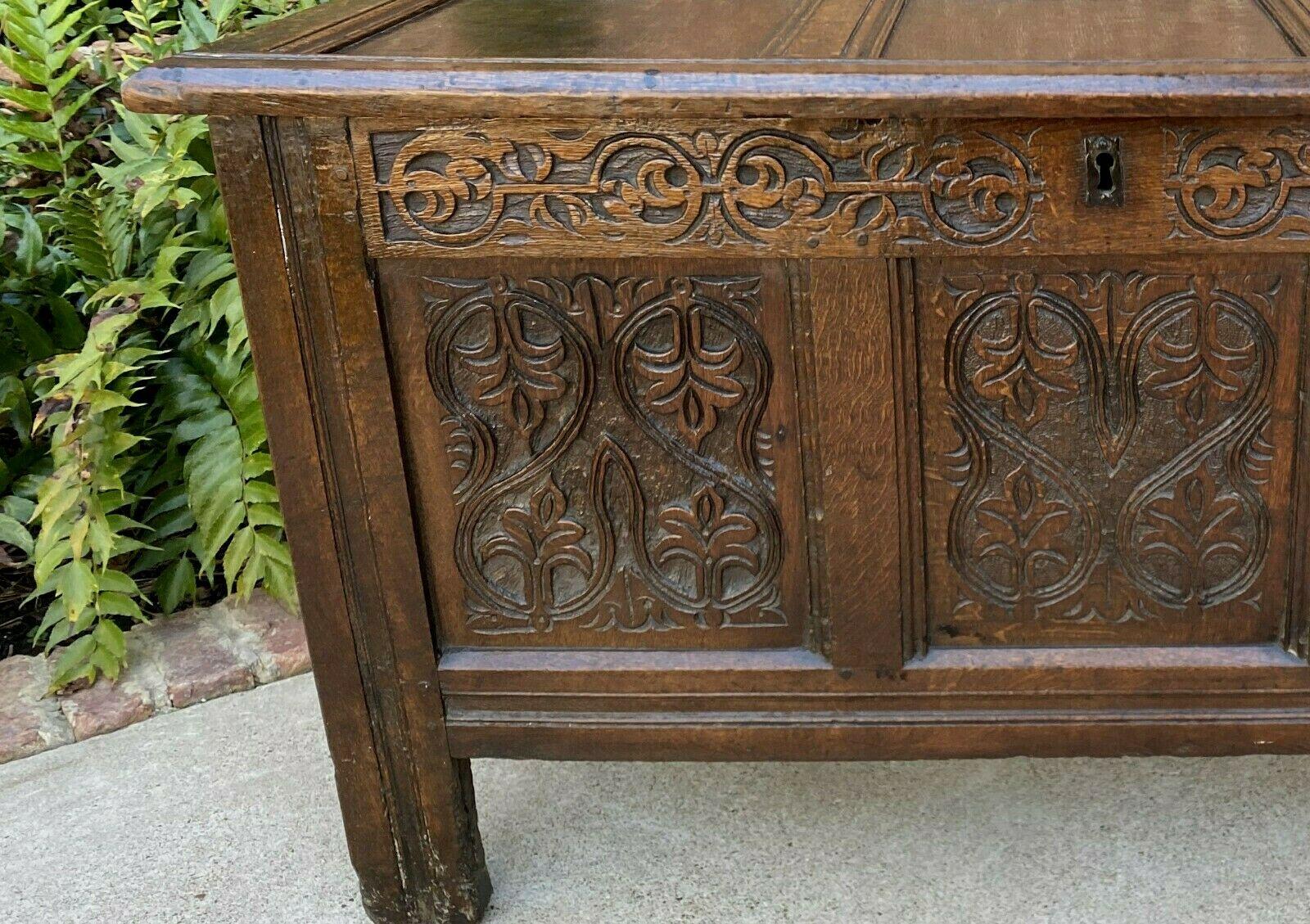 Antique English Blanket Box Chest Trunk Coffer Storage Chest Carved Oak 18th C In Good Condition In Tyler, TX