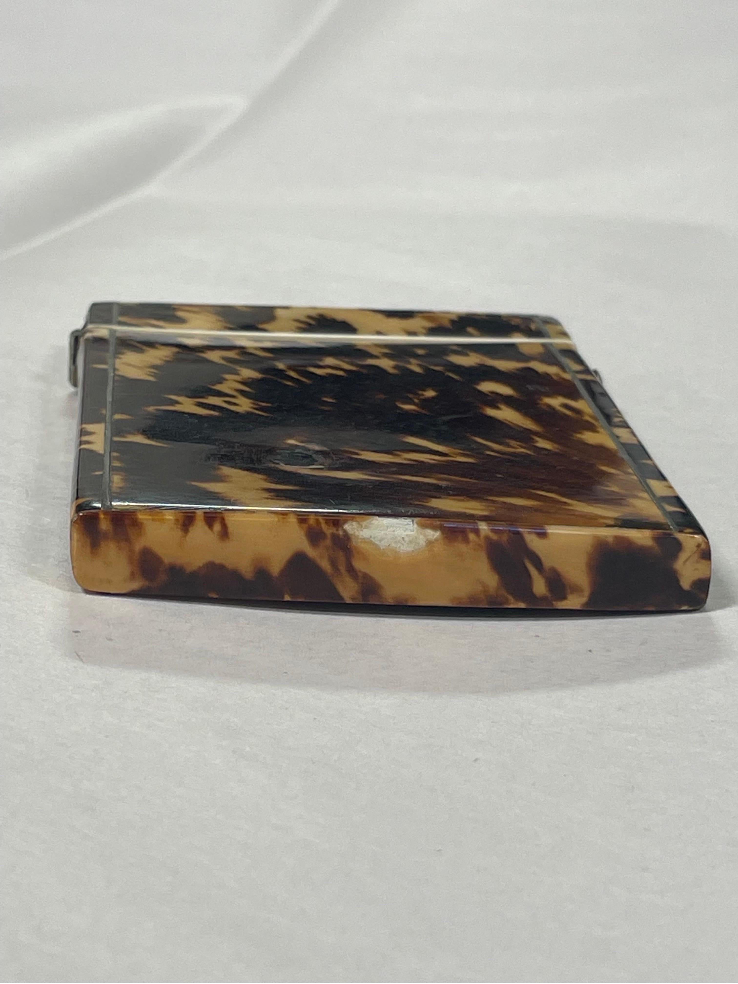 Antique English Blonde Tortoiseshell Hinged Card Holder In Good Condition For Sale In Atlanta, GA