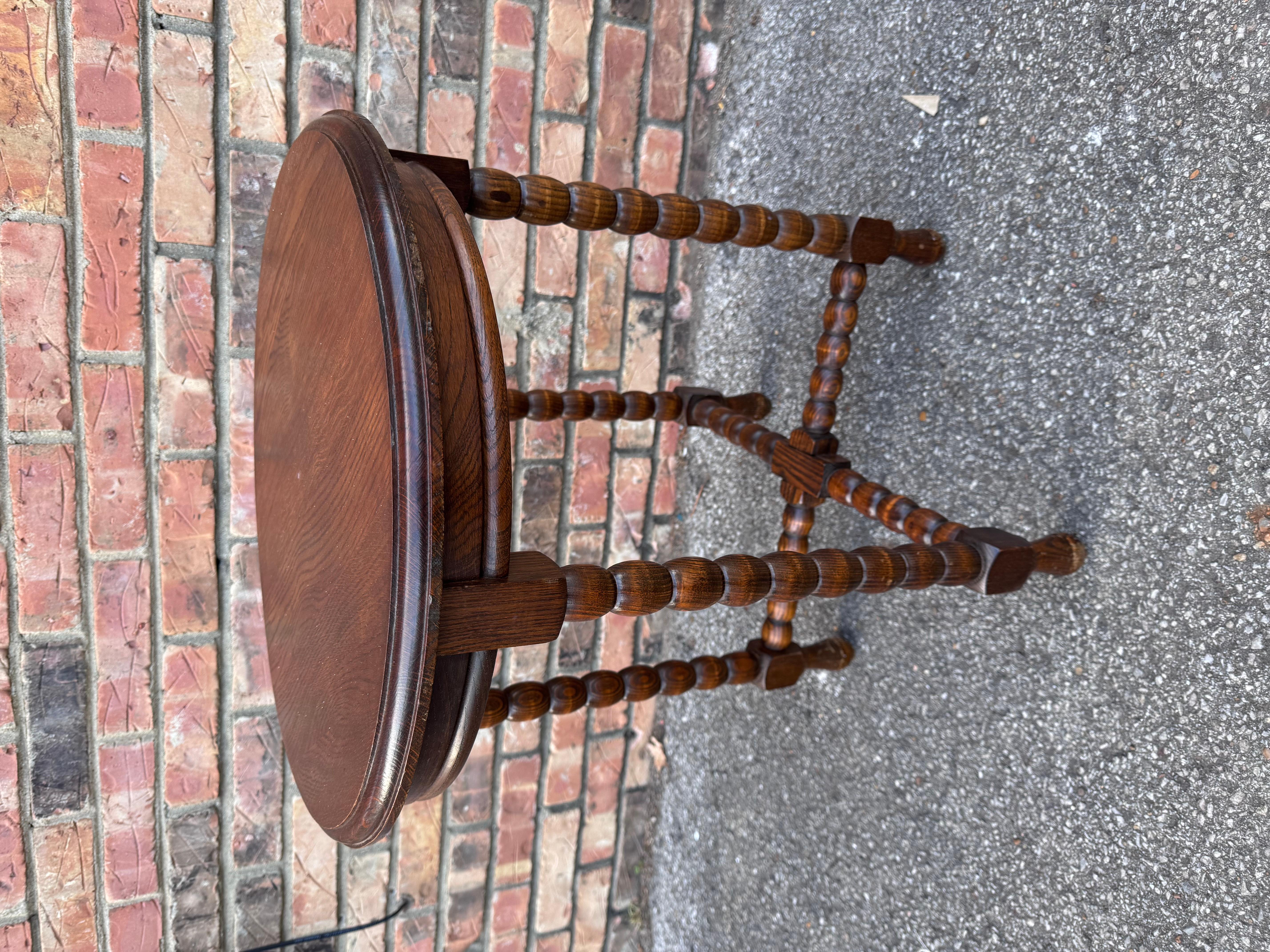 Antique English Bobbin Table In Good Condition For Sale In Nashville, TN