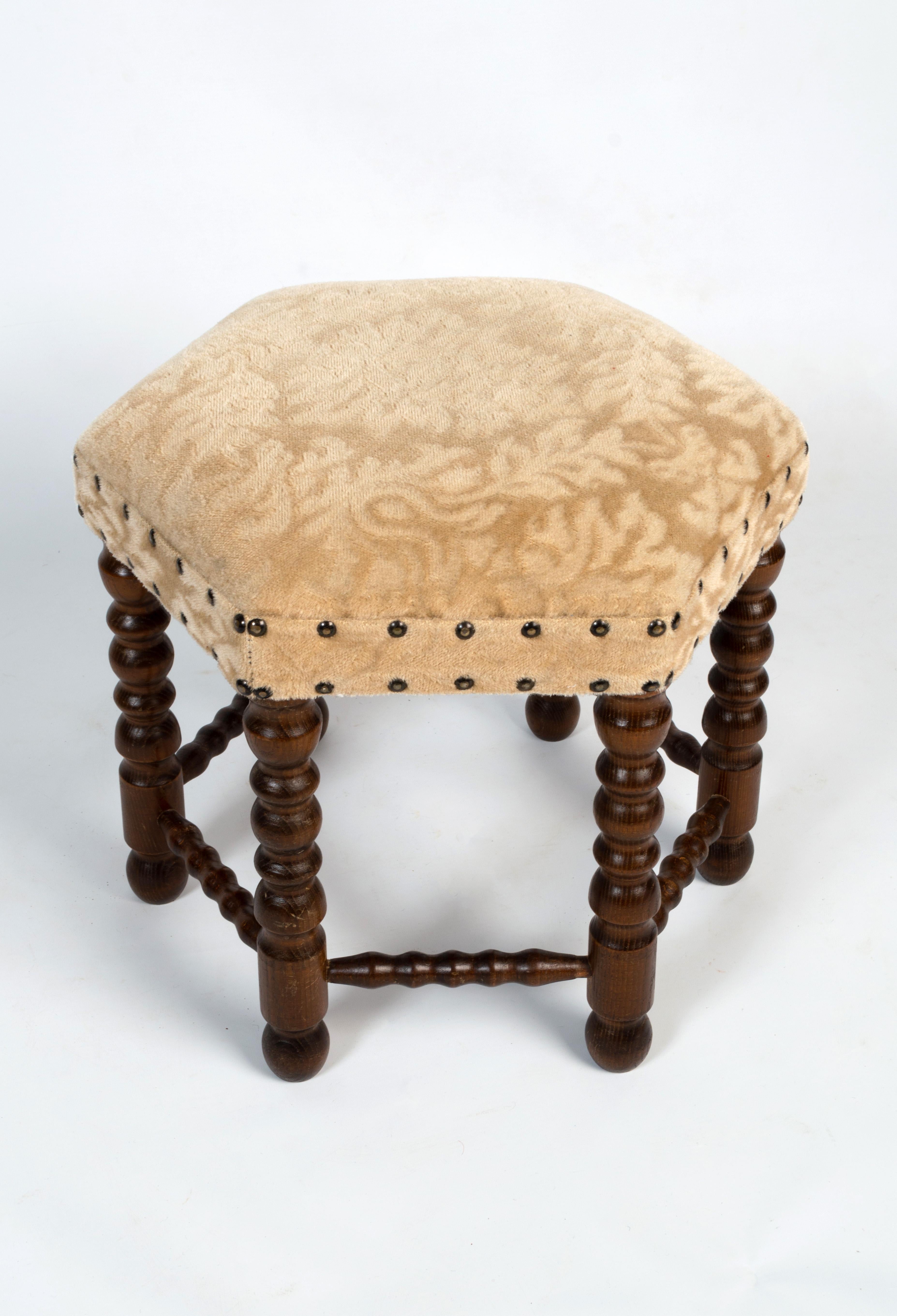Tudor Antique English Bobbin Turned Hexagonal Upholstered Stool Ottoman, circa 1920 For Sale